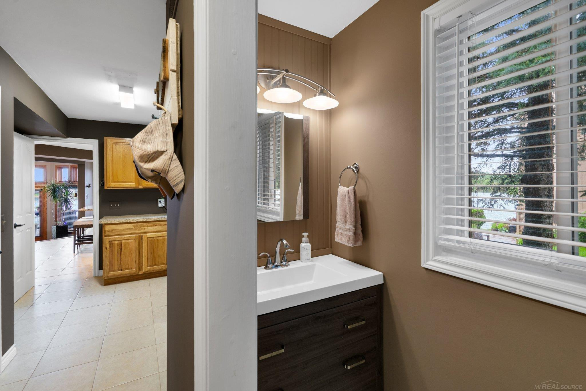 700 Lakes Edge Drive, Oxford, MI 48371 — Photo 38