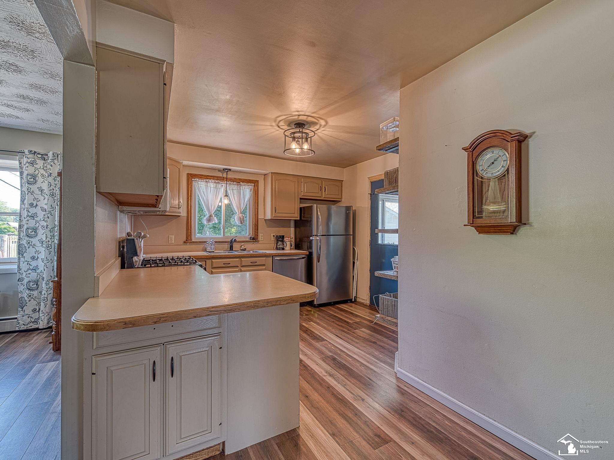 12790 Beaver, Carleton, MI 48117 — Photo 5