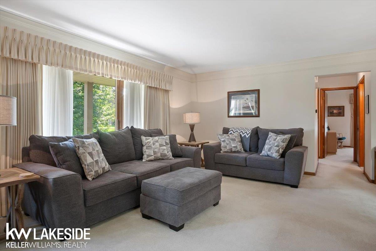 49266 Ashley Court, Utica, MI 48315 — Photo 5
