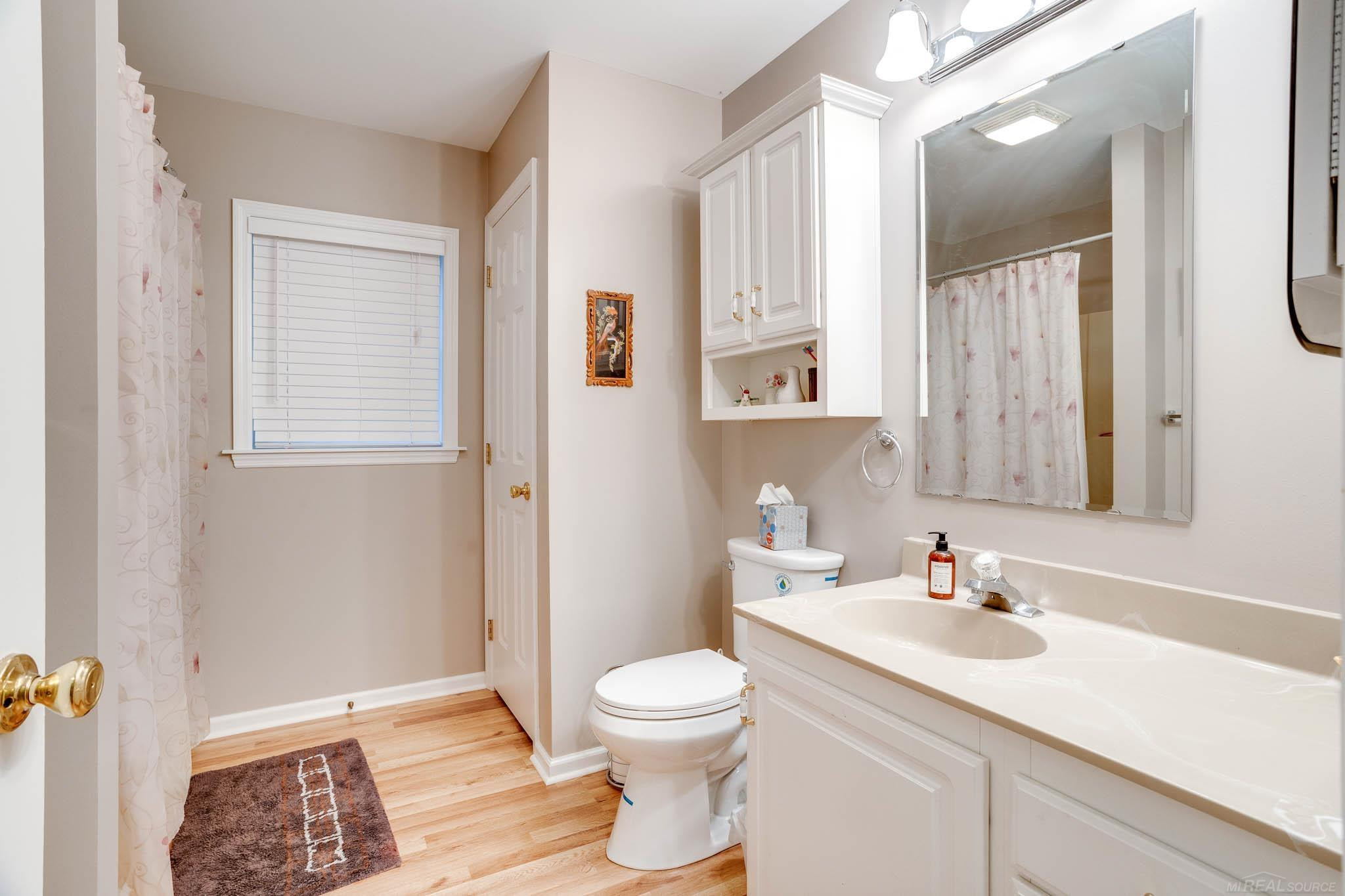5020 Shorefront Lane, MI — Photo 28
