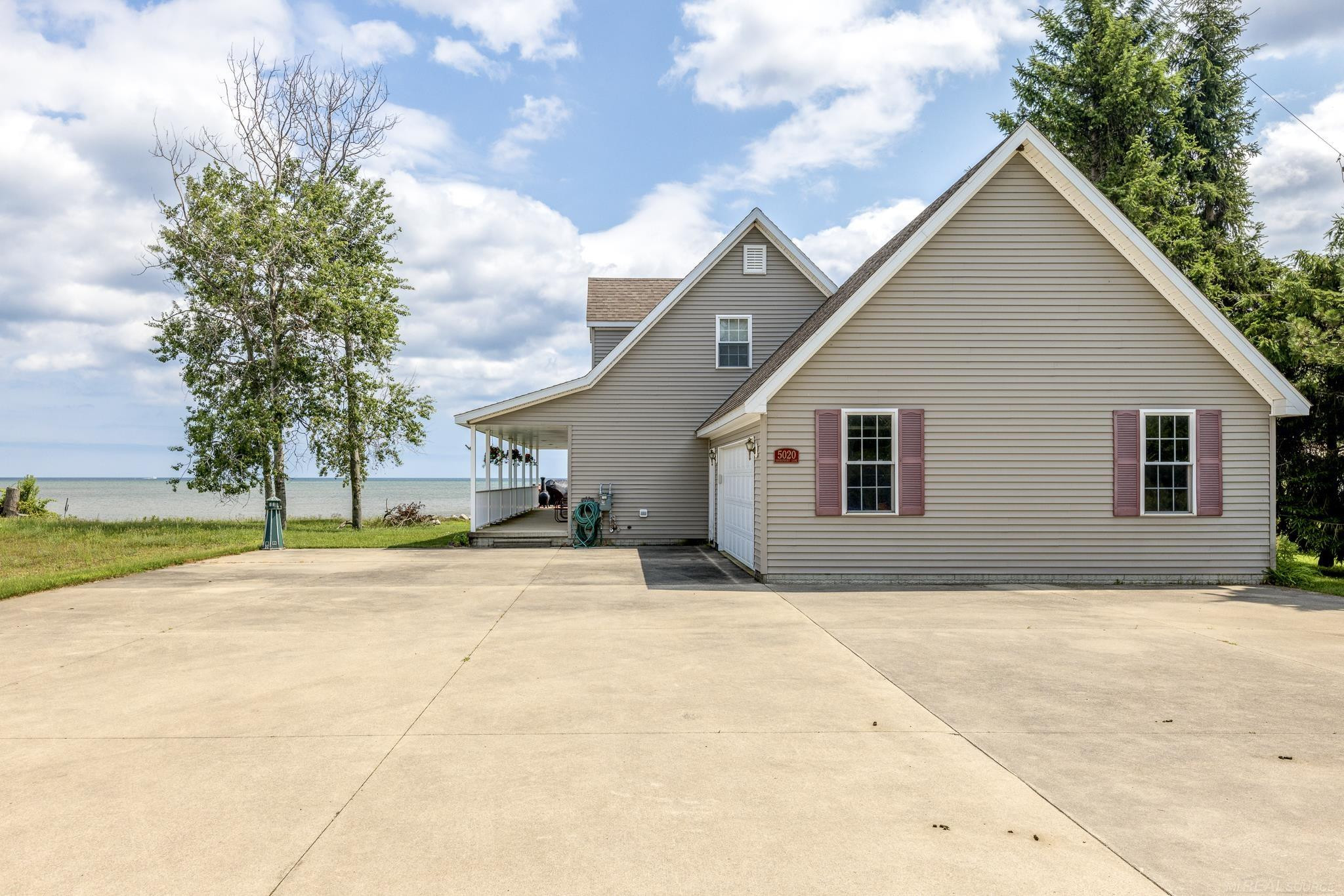 5020 Shorefront Lane, MI — Photo 41