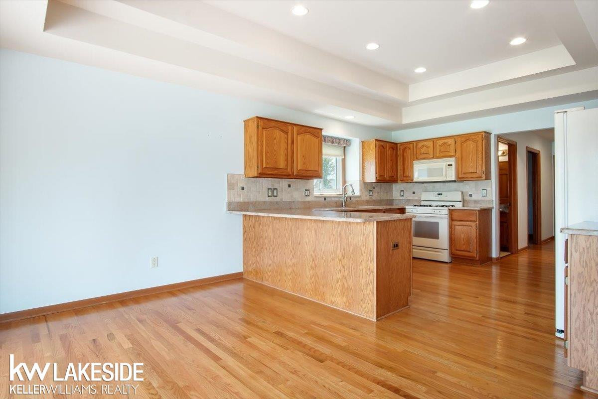 54296 Jack Drive, Macomb, MI 48042 — Photo 9