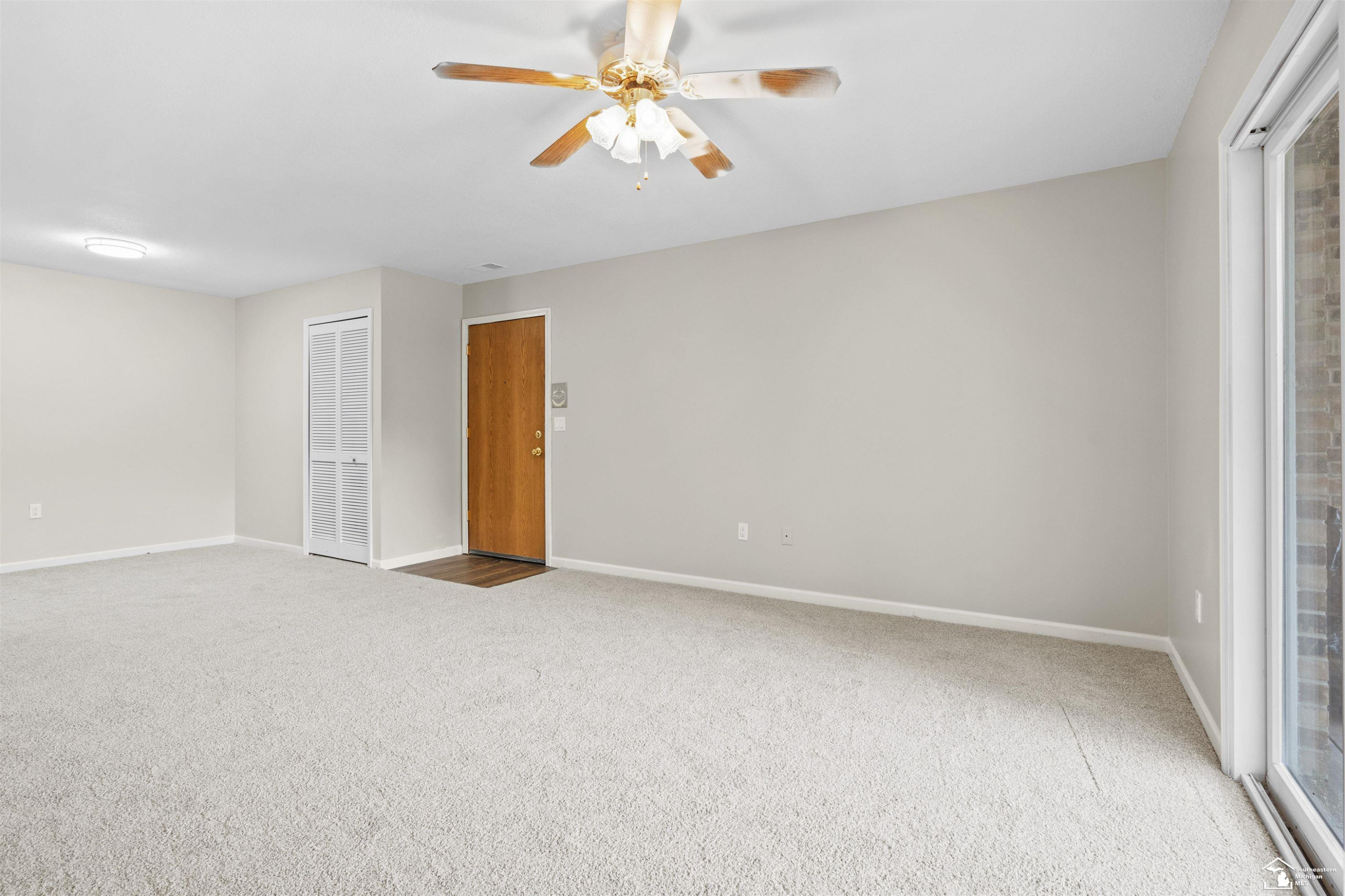 1405 Harbour, 145, Trenton, MI 48183 — Photo 5