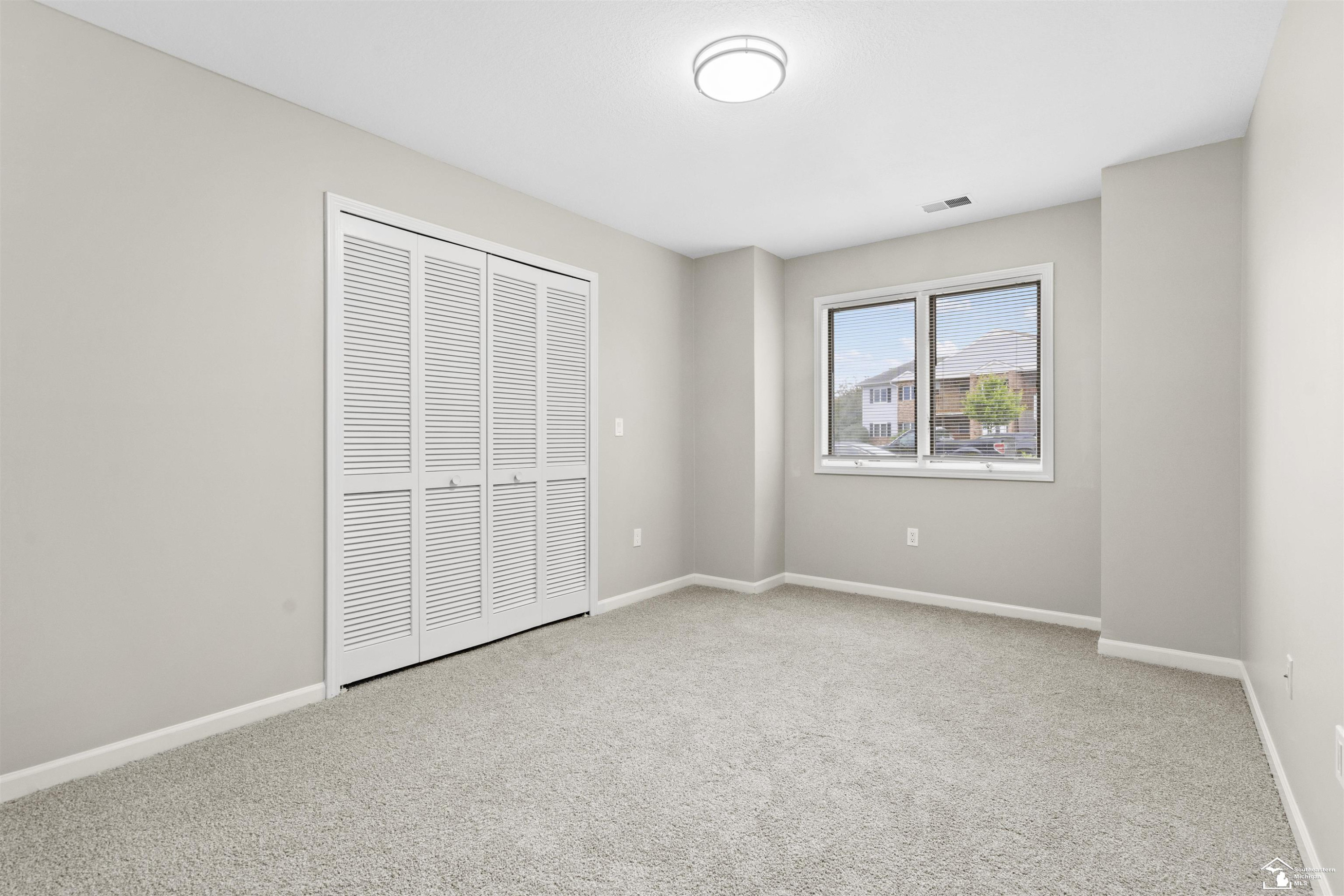 1405 Harbour, 145, Trenton, MI 48183 — Photo 14