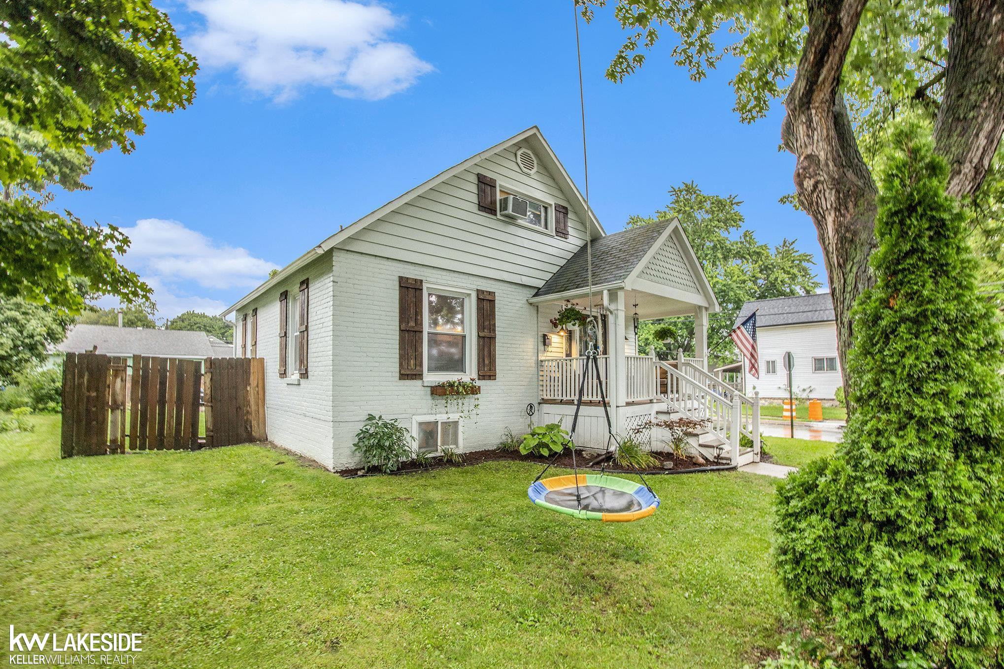 291 E Lafayette Street, MI 48065 — Photo 4