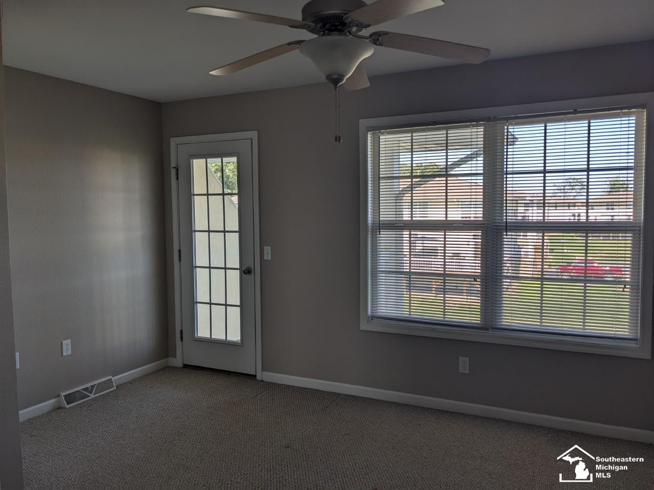 511 Mackinaw, Luna Pier, MI 48157 — Photo 2