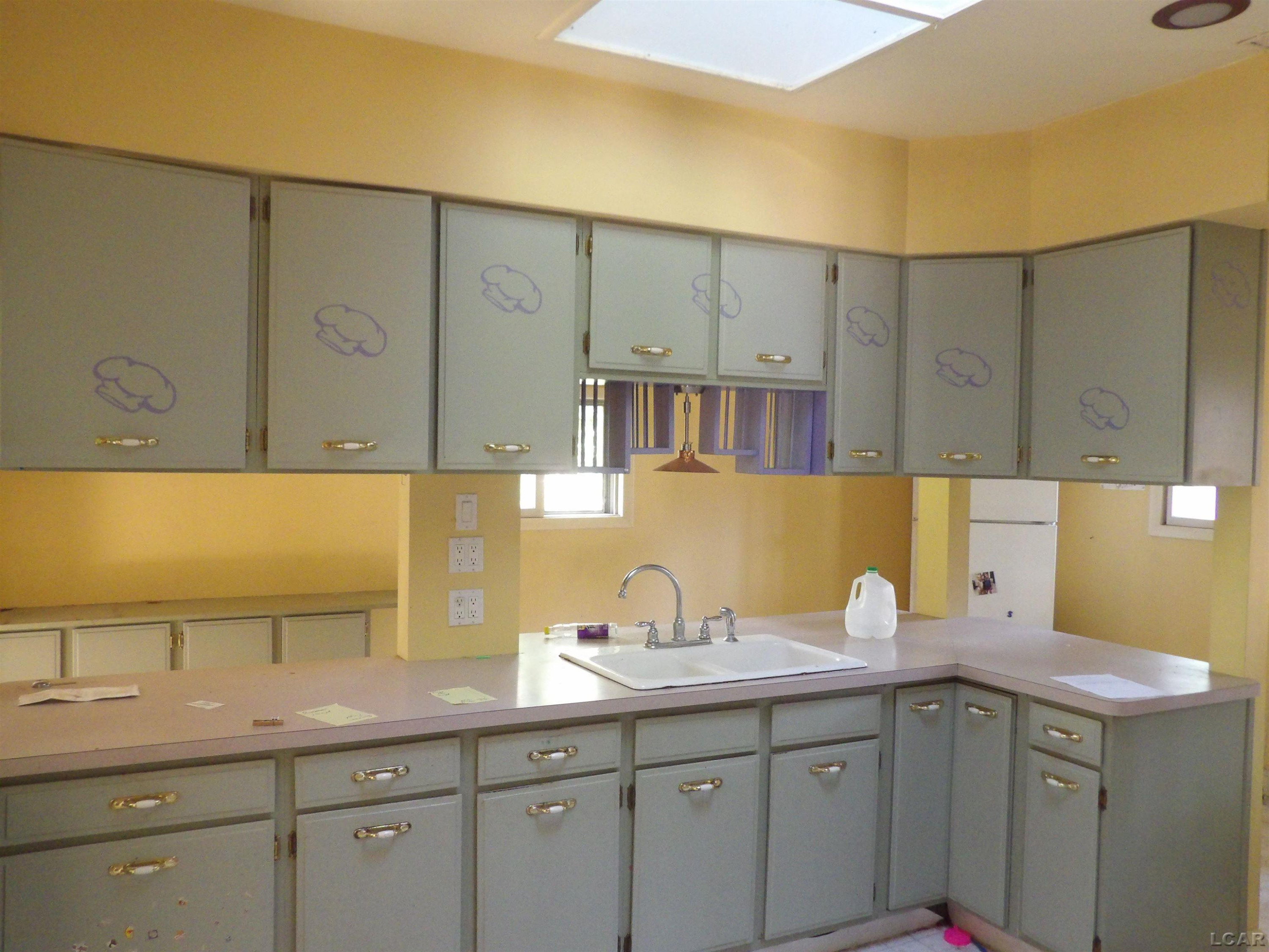118 Coman, Clinton, MI 49236 — Photo 2