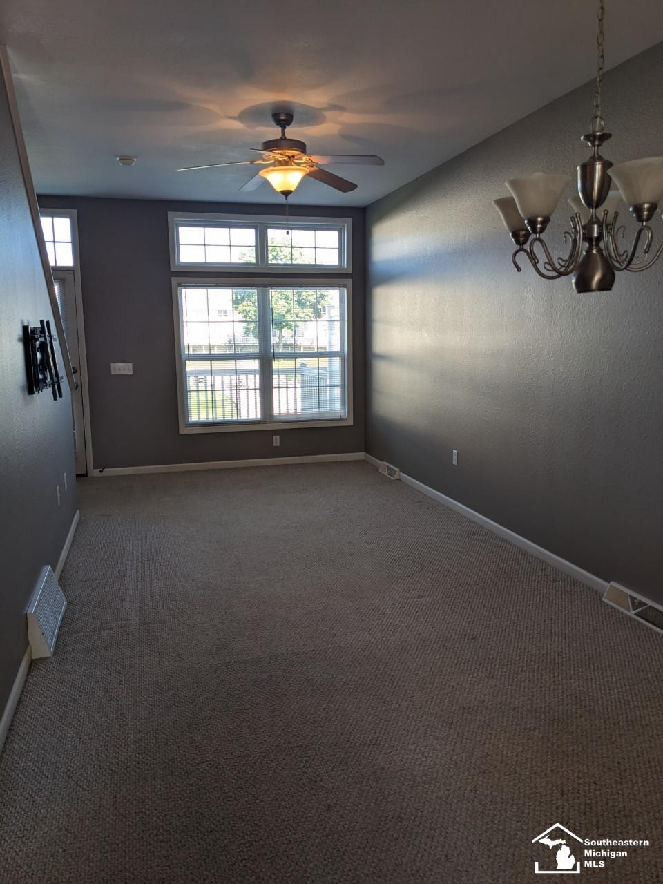 511 Mackinaw, Luna Pier, MI 48157 — Photo 5