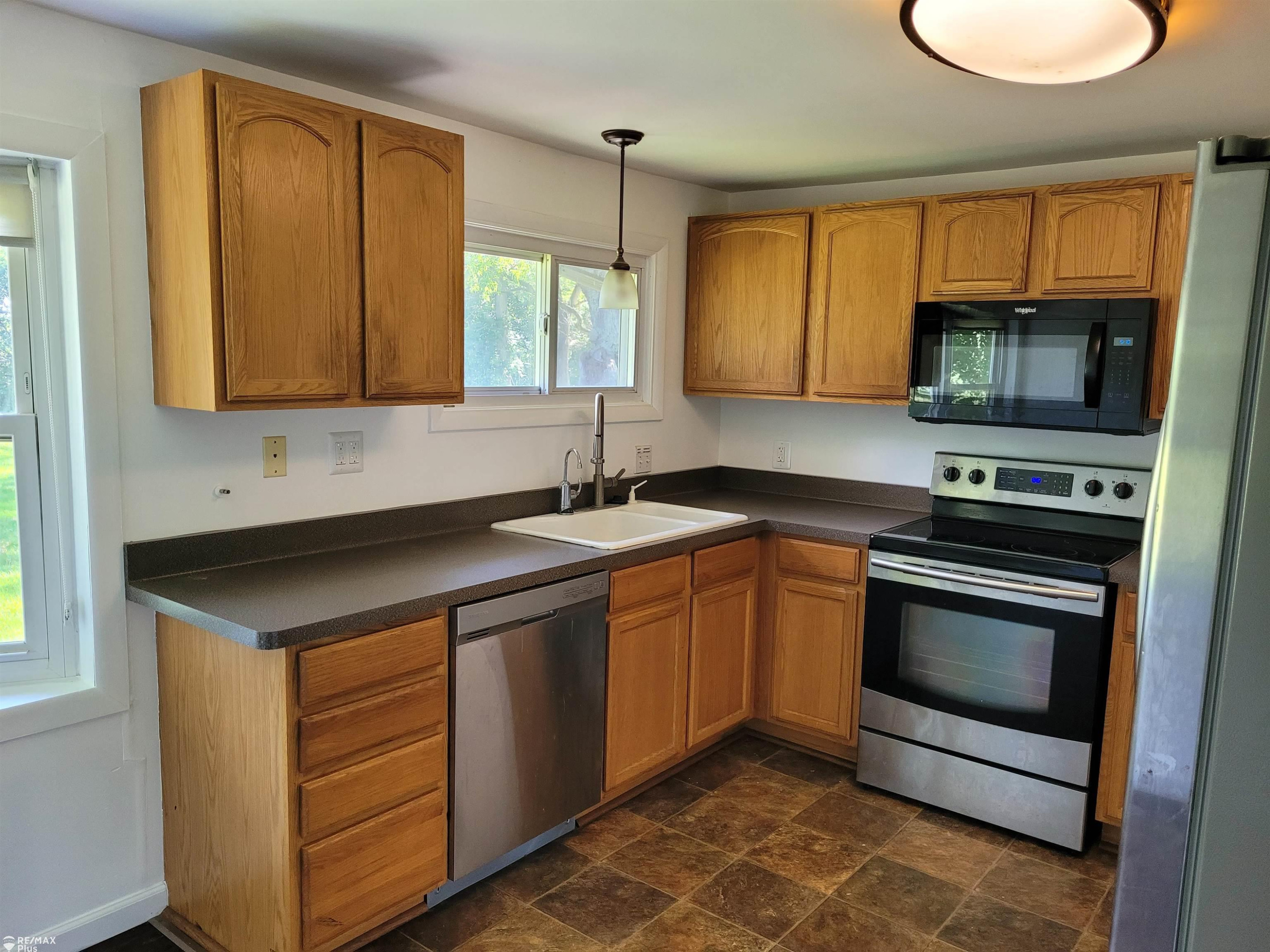 1307 Sharon, Lapeer, MI 48446 — Photo 11