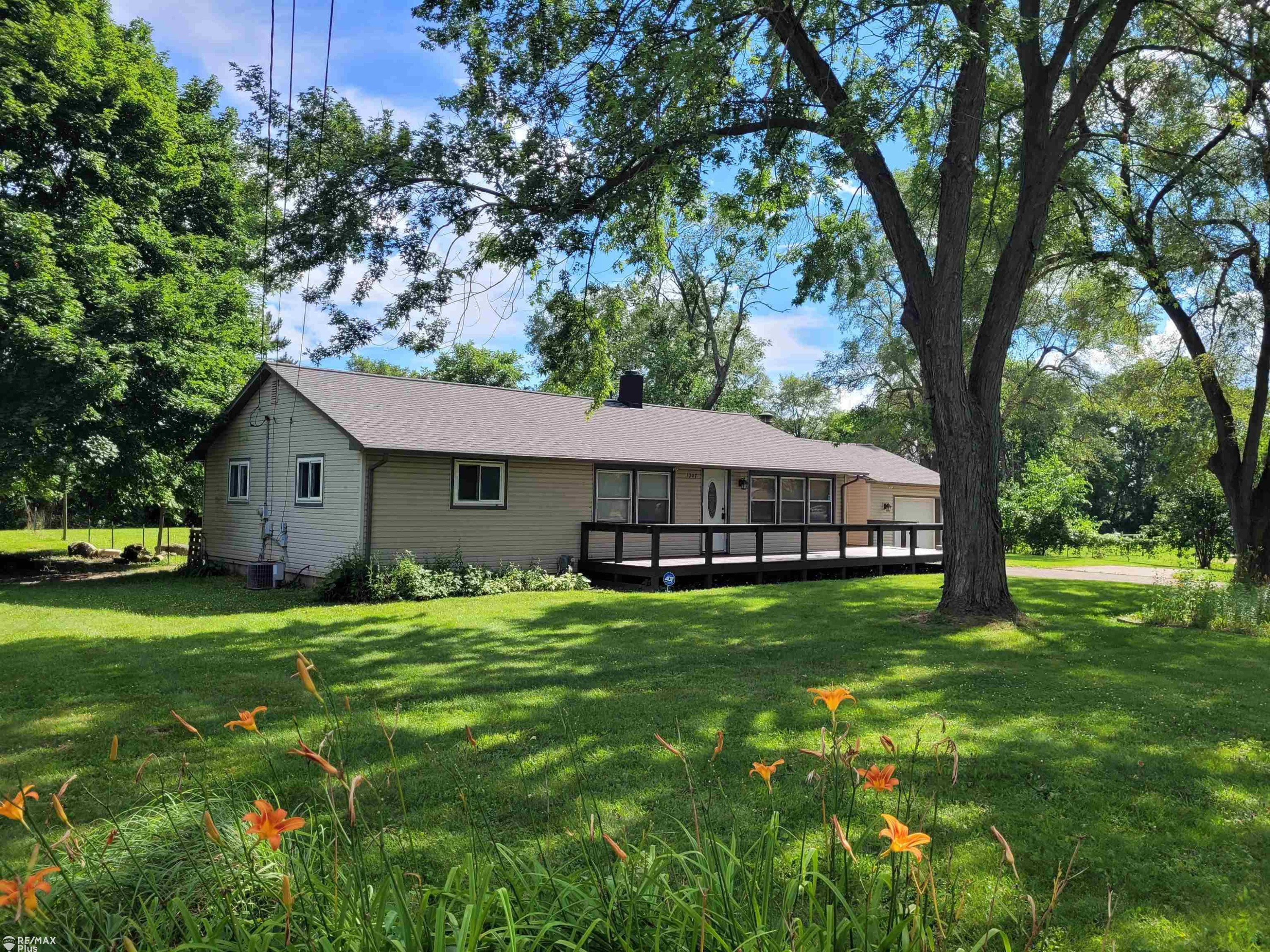 1307 Sharon, Lapeer, MI 48446 — Photo 32
