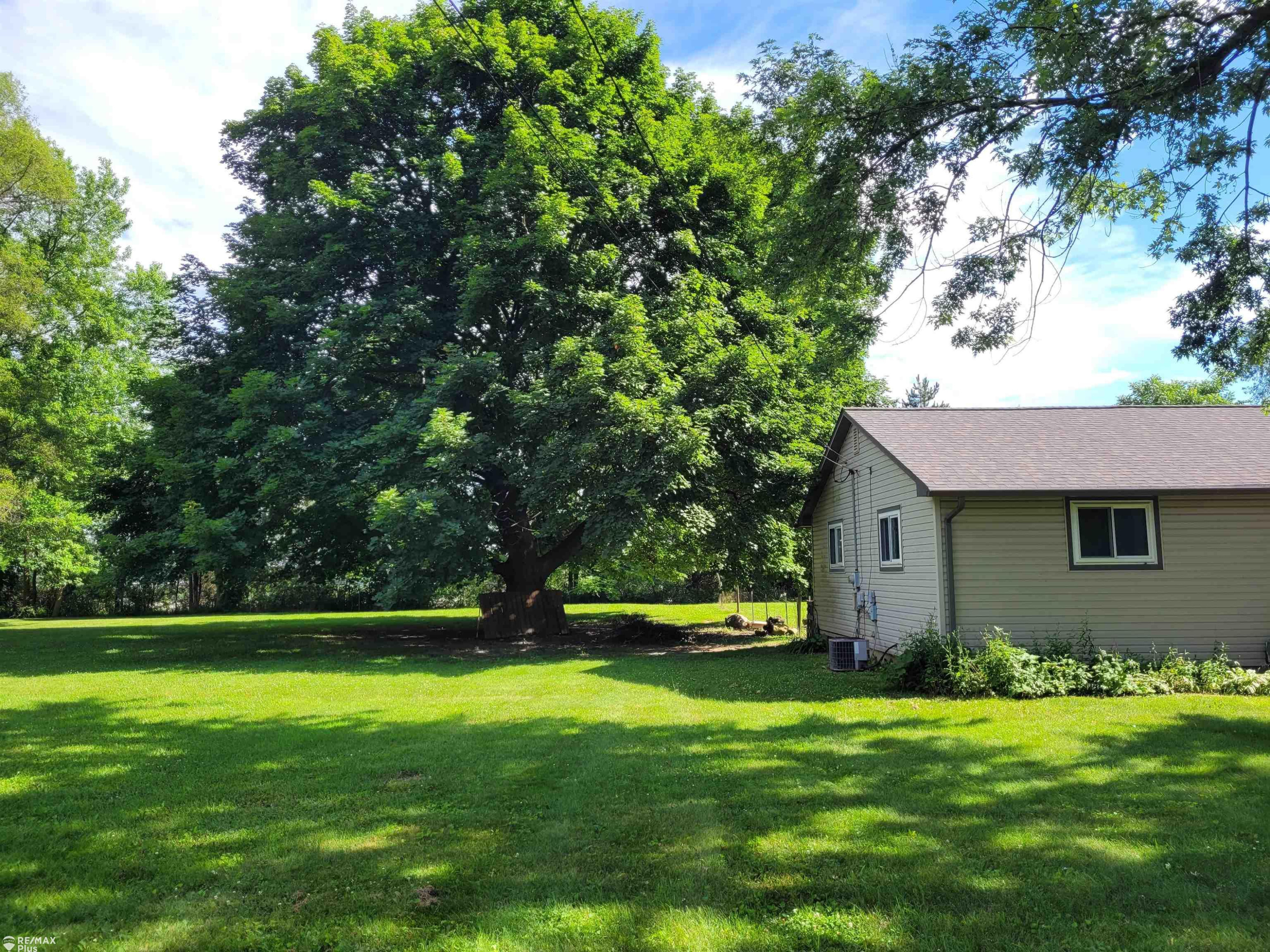 1307 Sharon, Lapeer, MI 48446 — Photo 36