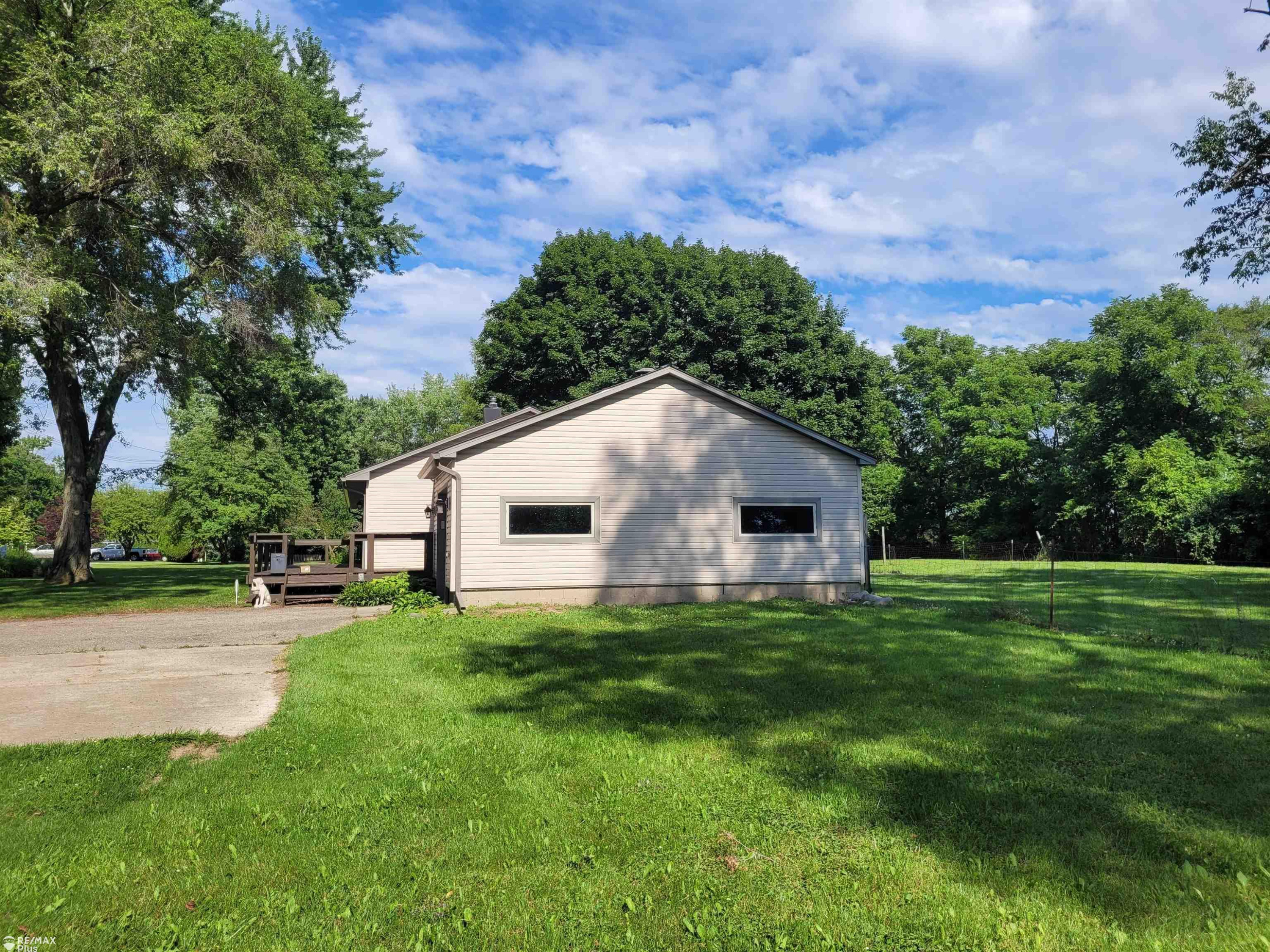 1307 Sharon, Lapeer, MI 48446 — Photo 38
