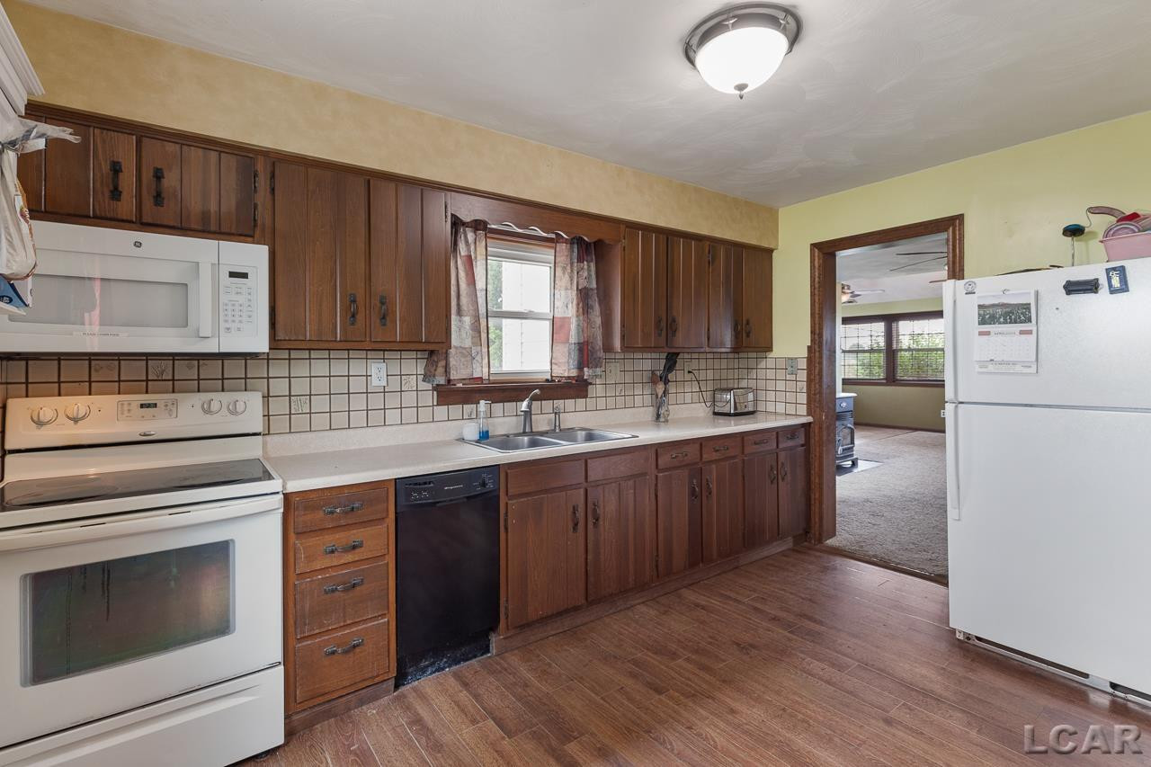 3641 S Sisson, Blissfield, MI 49228 — Photo 10