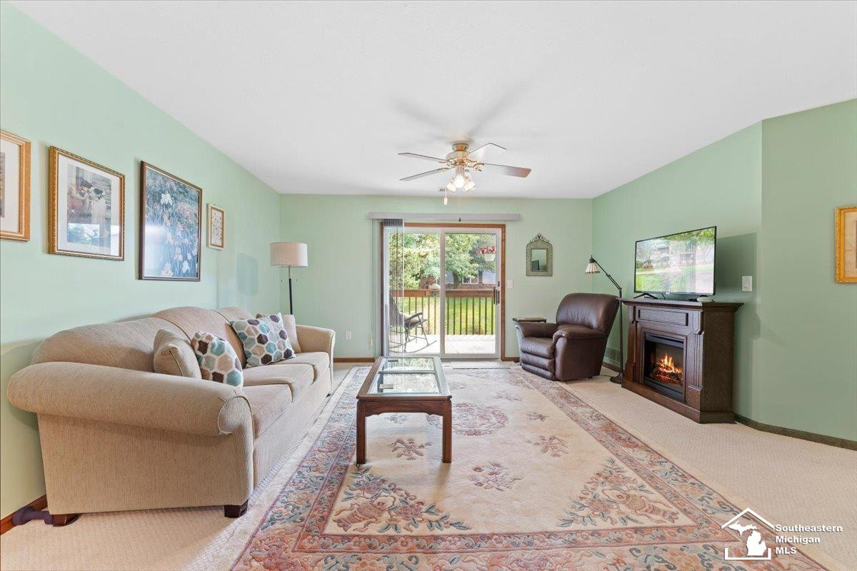 1315 Harbour, 3, Trenton, MI 48183 — Photo 5