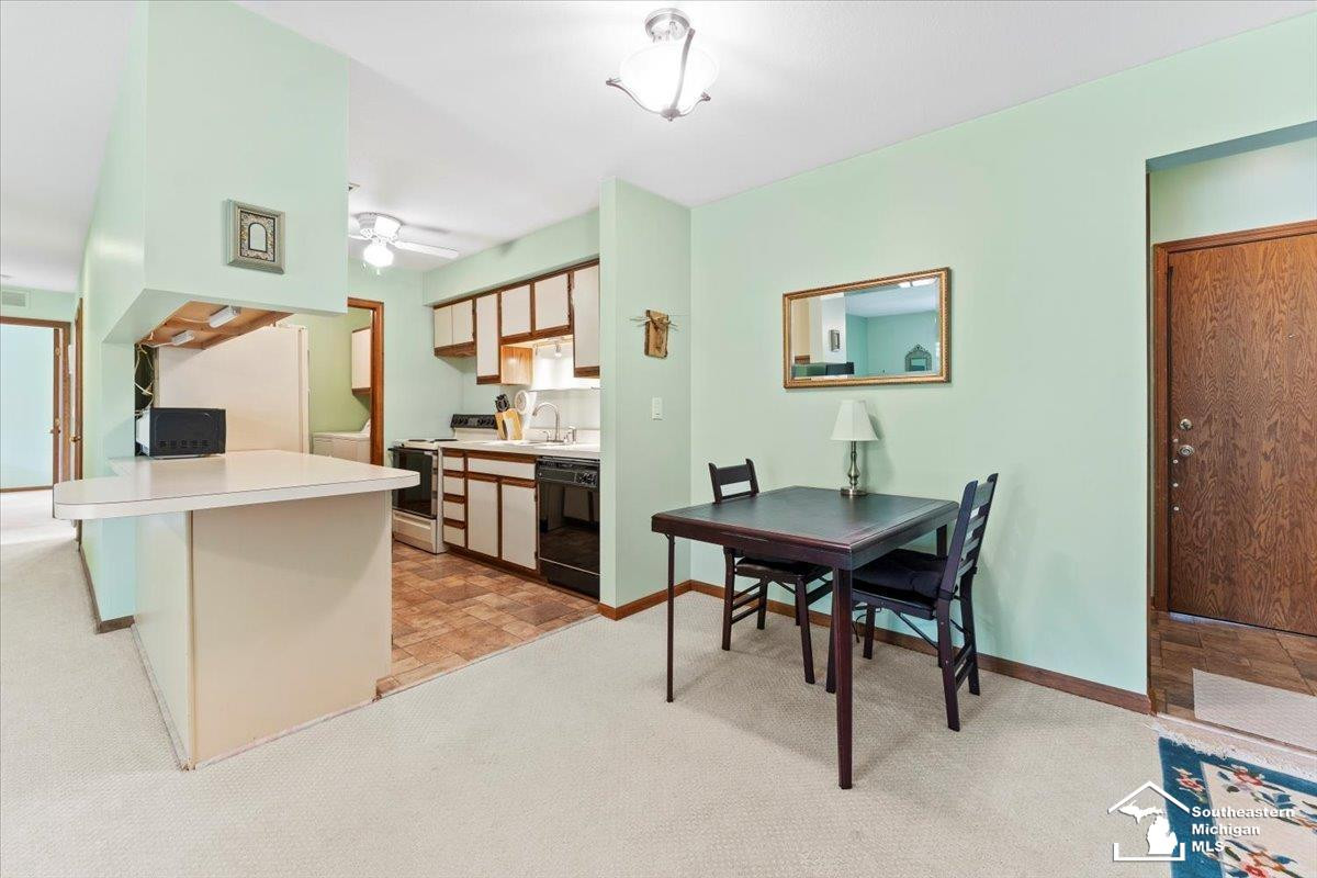 1315 Harbour, 3, Trenton, MI 48183 — Photo 8