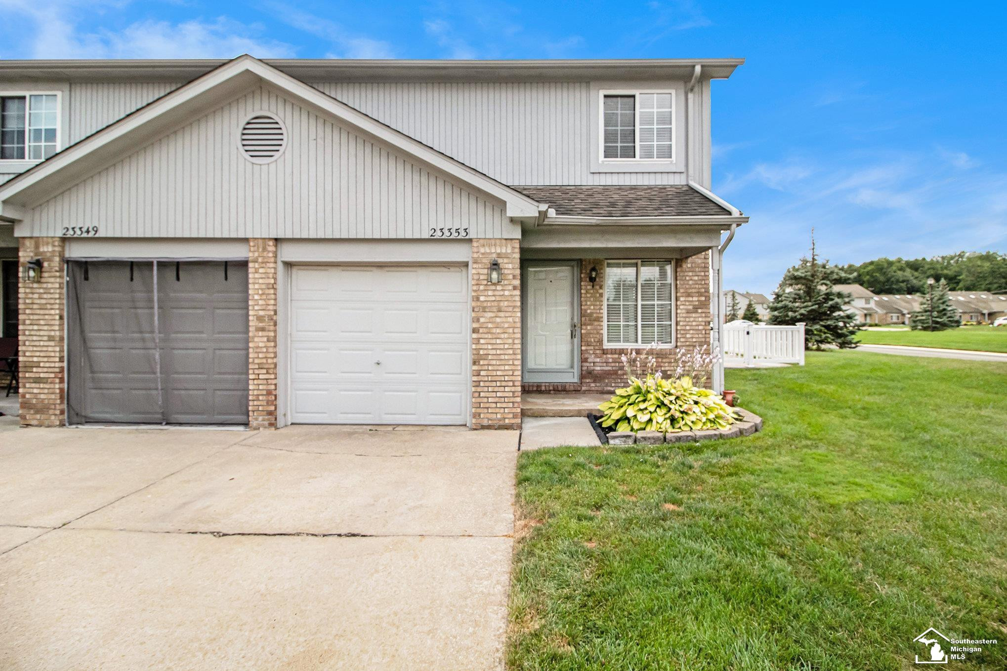 23353 Bunte, Trenton, MI 48183 — front exterior