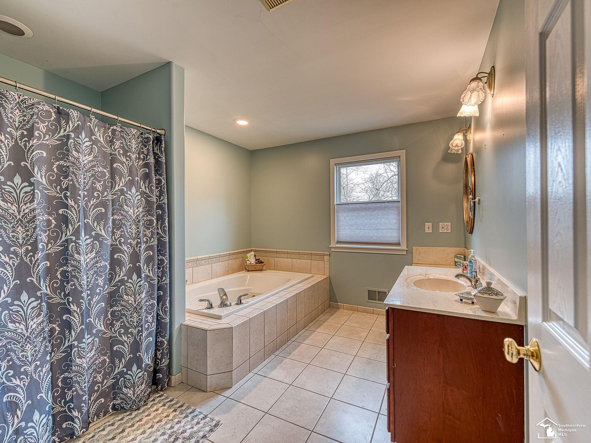 11542 Lancelot, Pinckney, MI 48169 — Photo 30