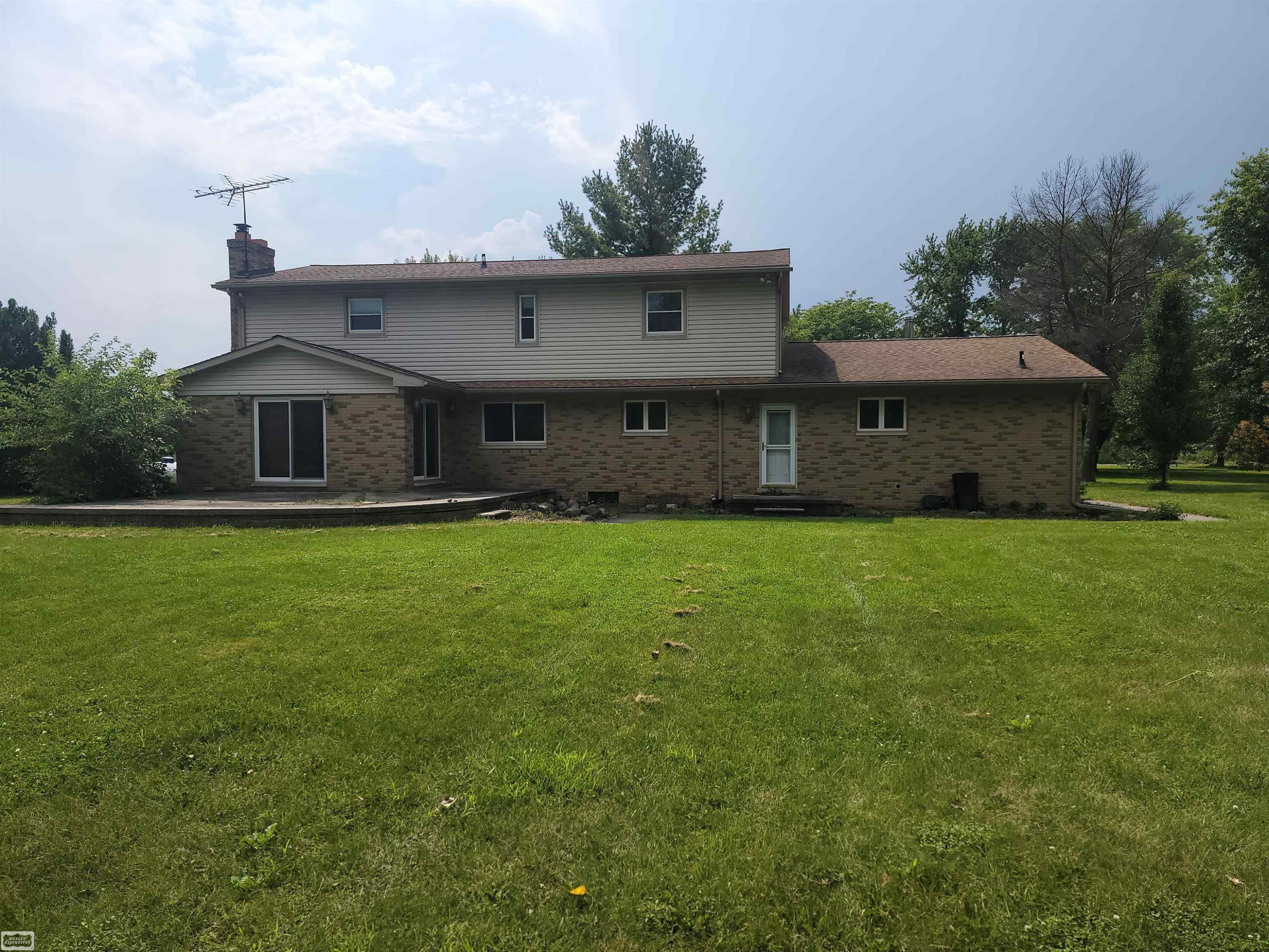 1040 Miller Road, MI — Photo 6