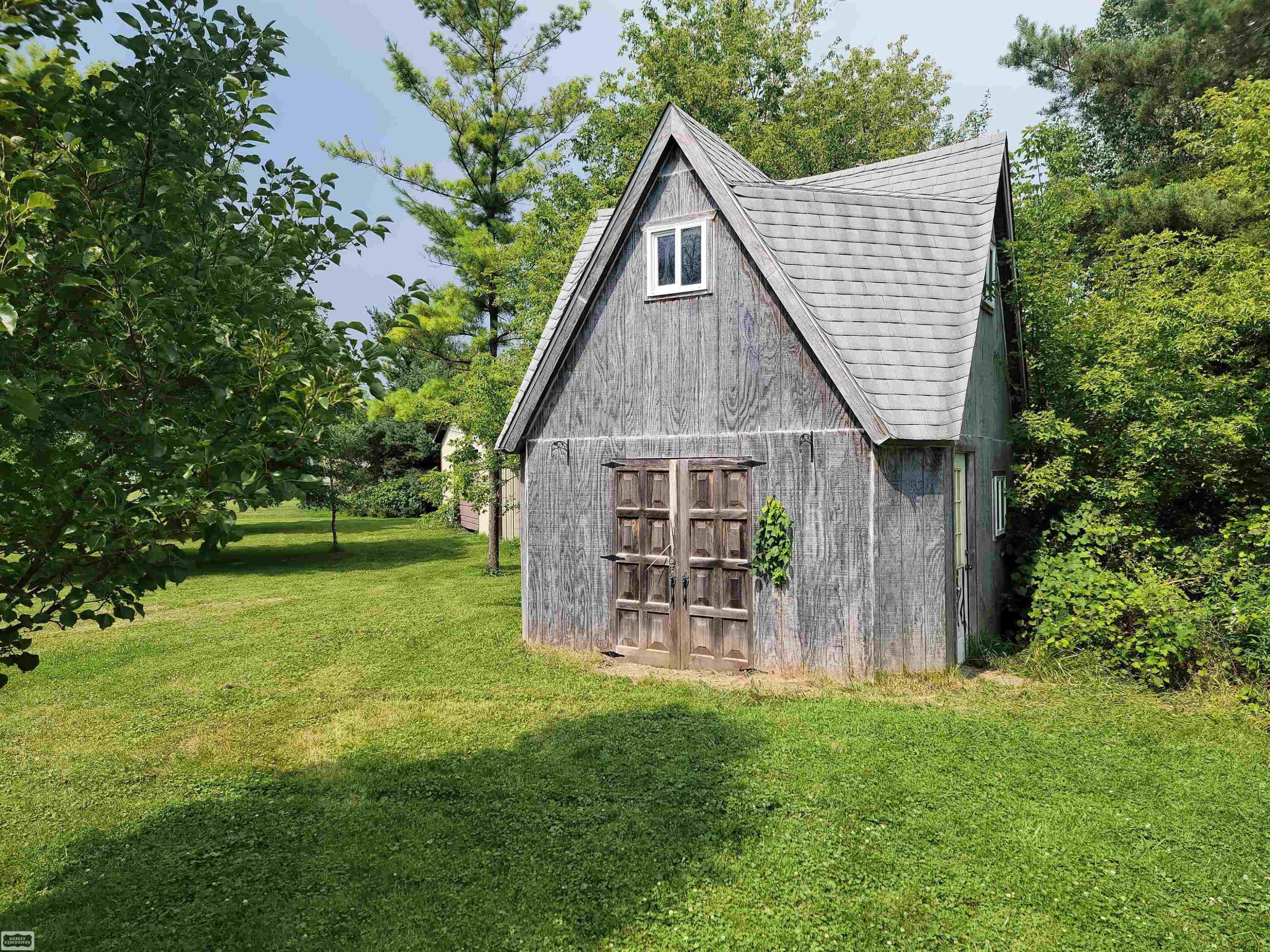 1040 Miller Road, MI — Photo 13