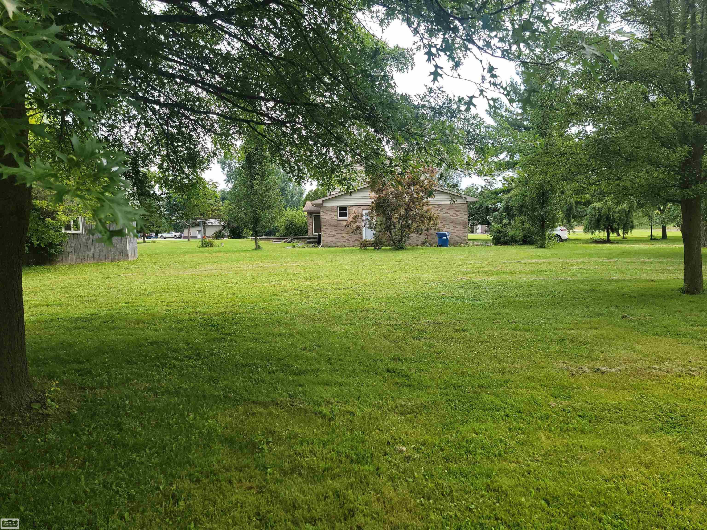 1040 Miller Road, MI — Photo 16
