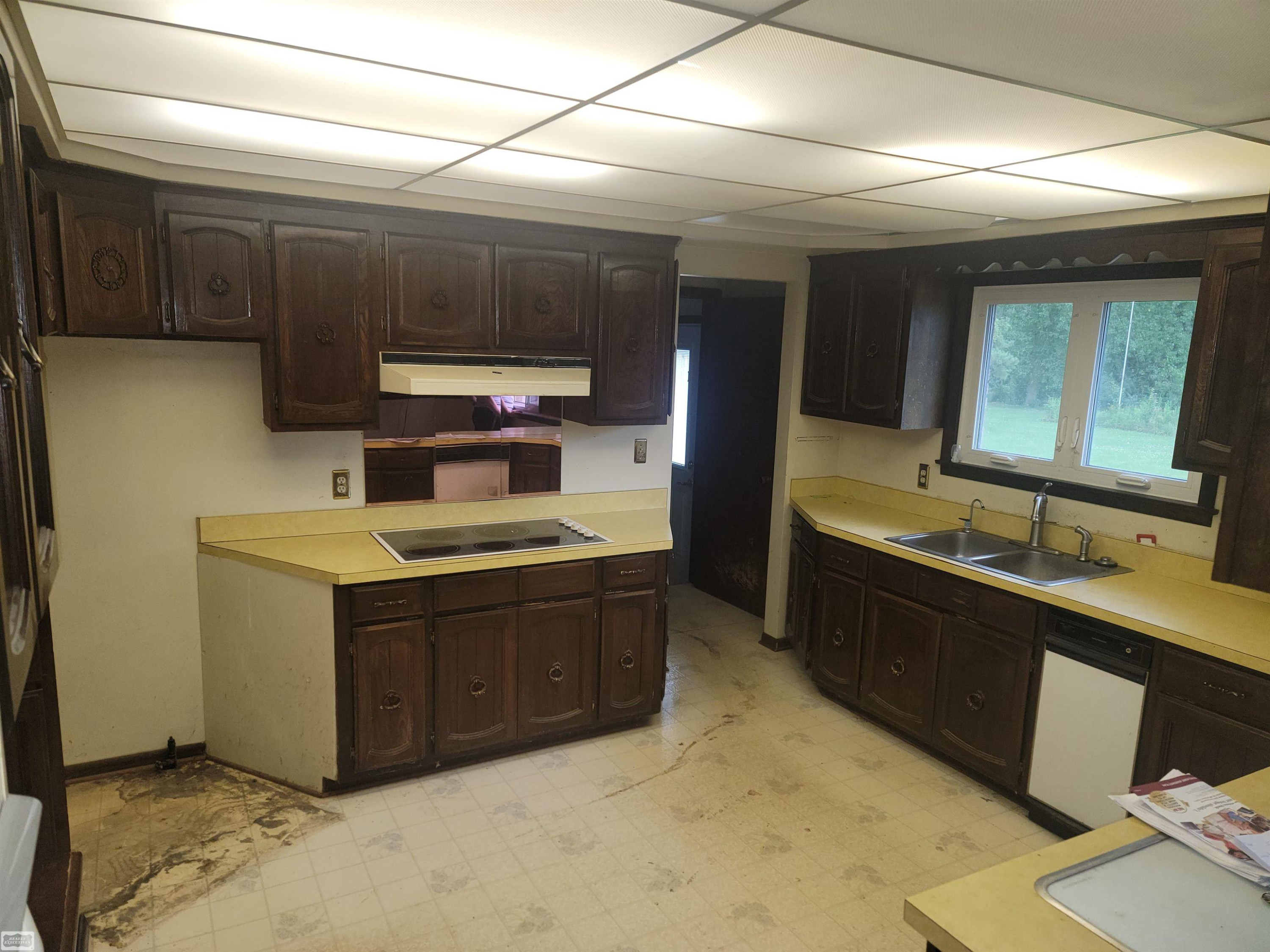1040 Miller Road, MI — Photo 34