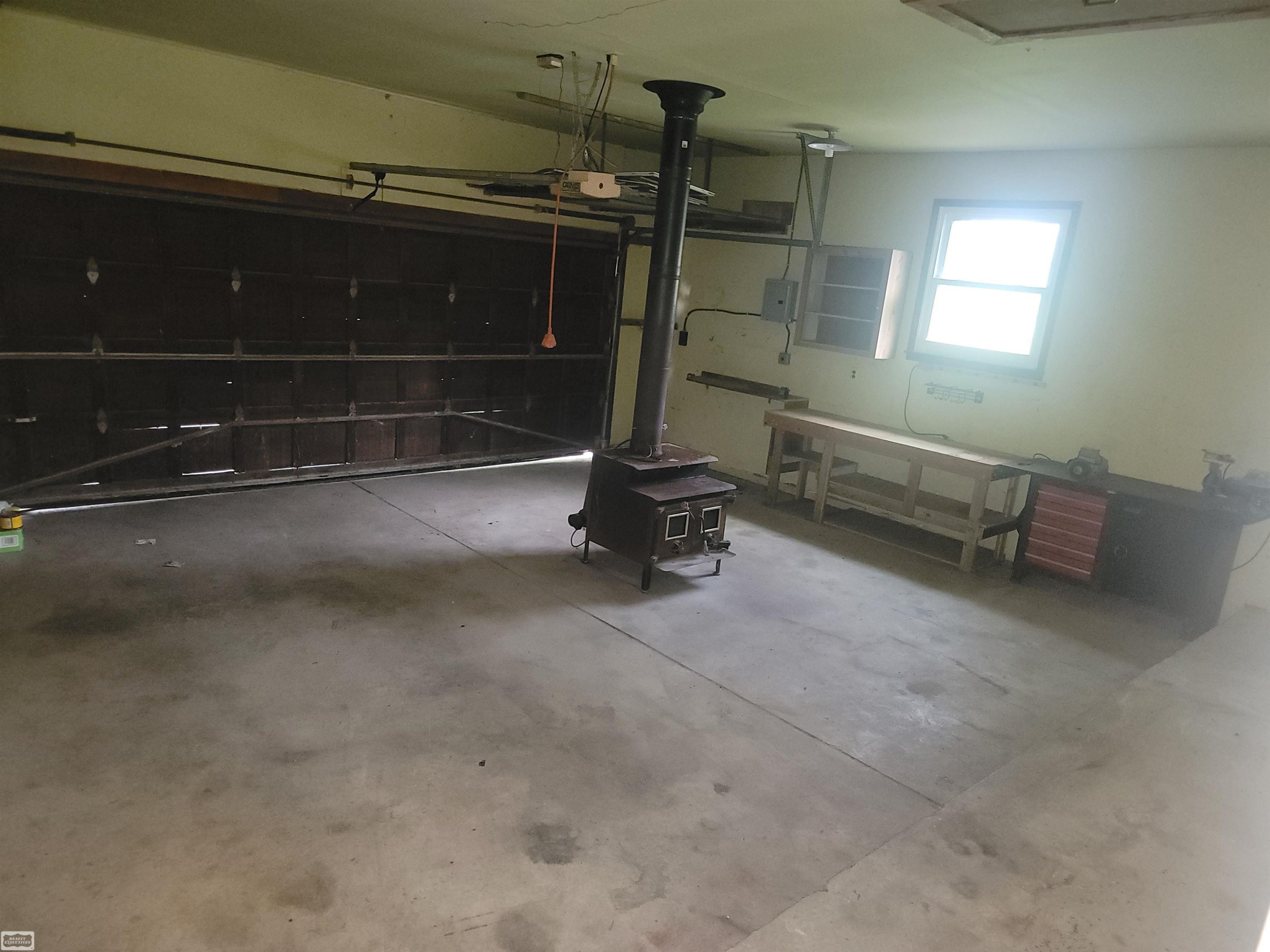 1040 Miller Road, MI — Photo 41