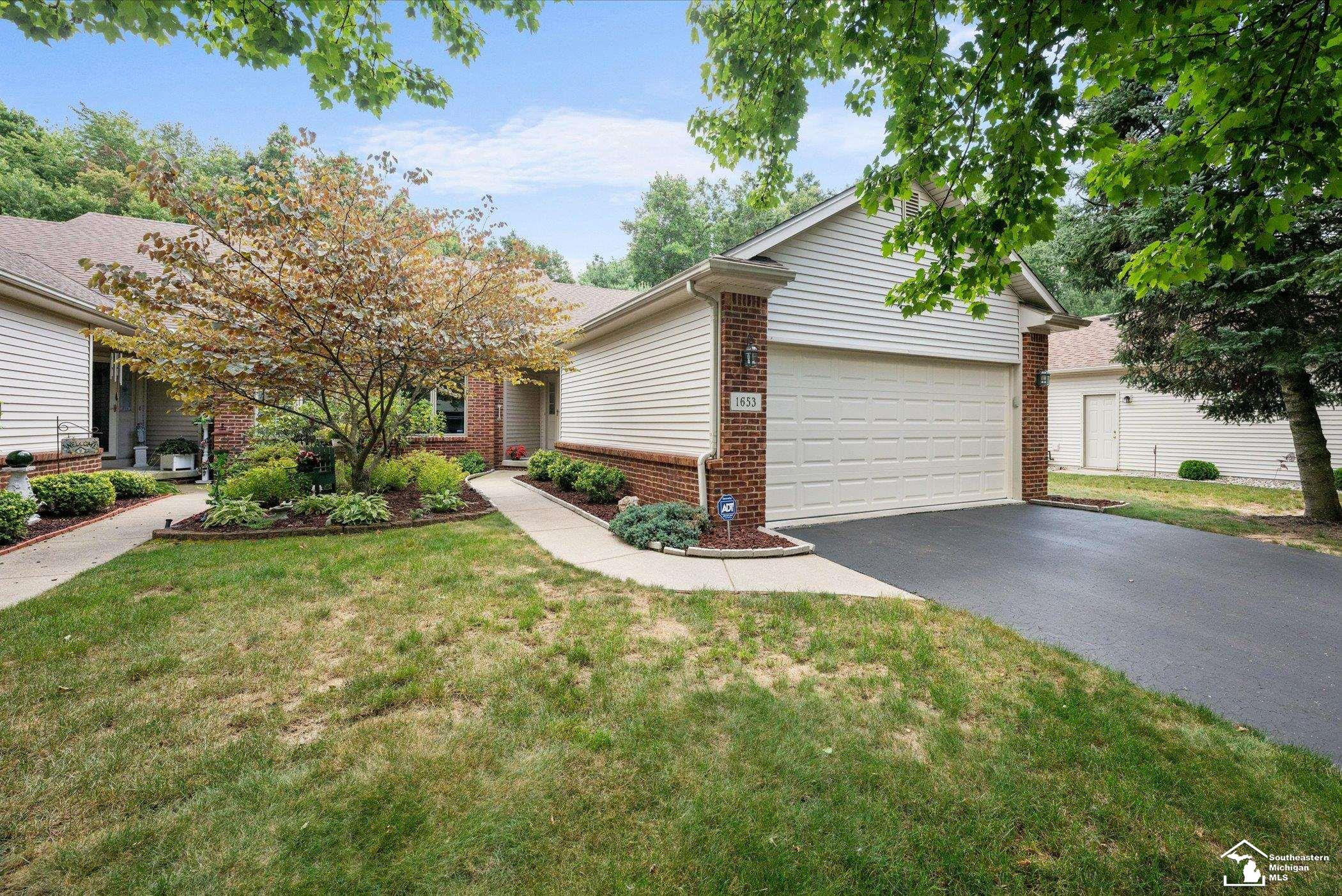 1653 Spruce, Temperance, MI 48182 — Photo 2