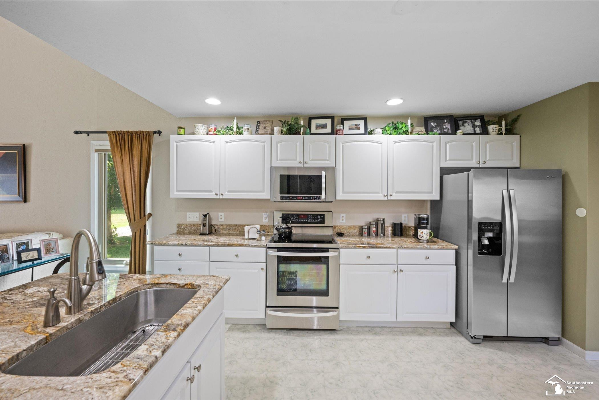1653 Spruce, Temperance, MI 48182 — Photo 12