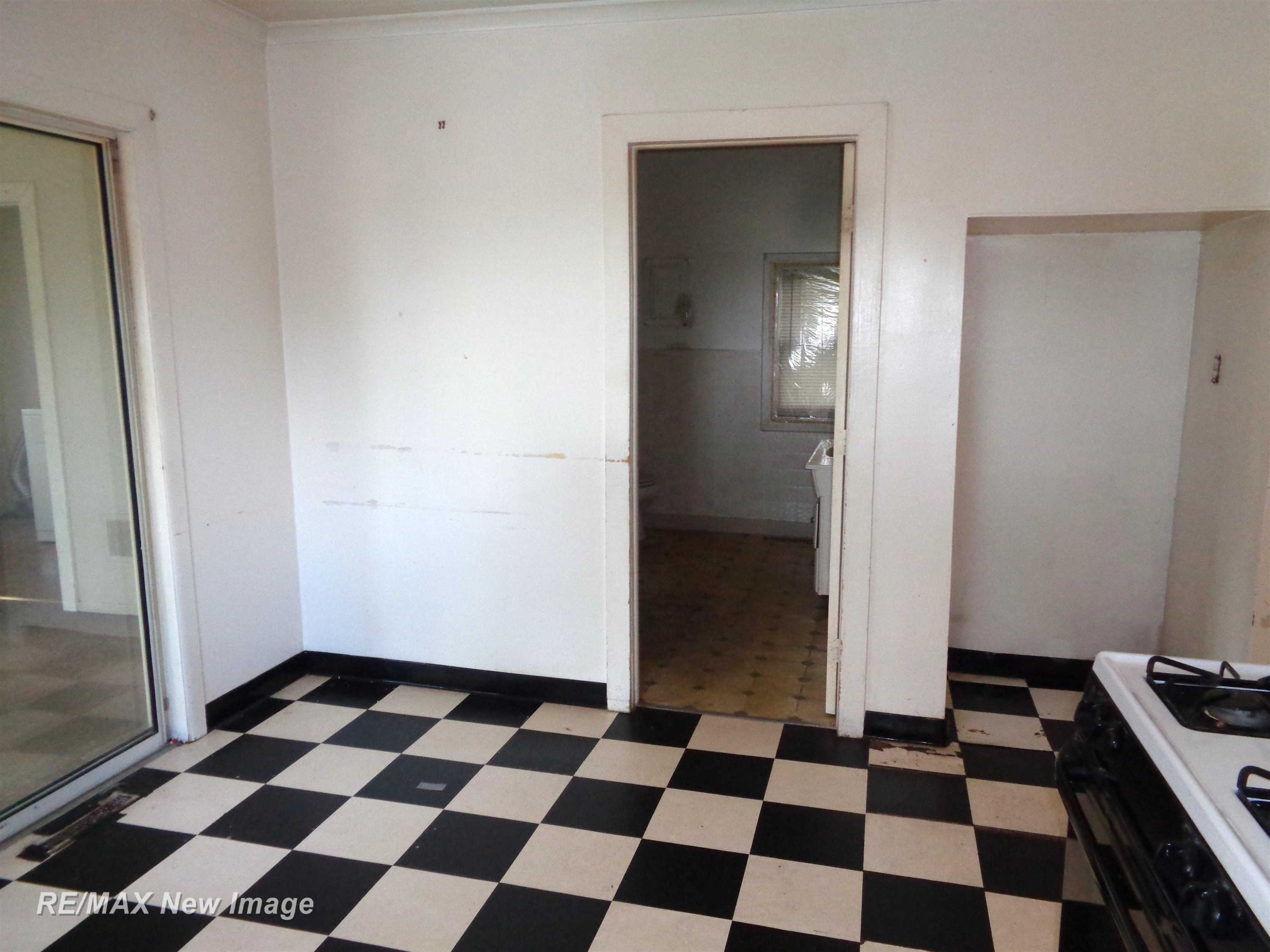 3996 East Road, Saginaw, MI 48601 — Photo 13