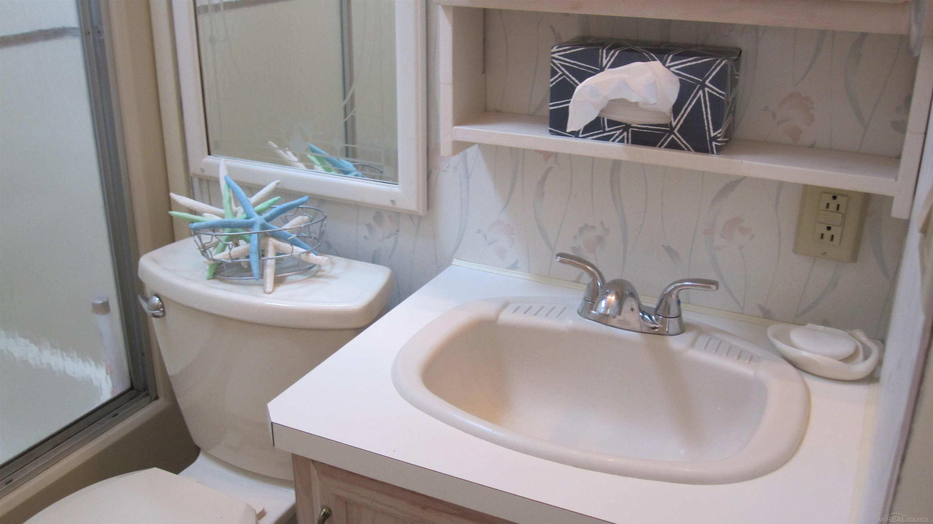 7184 Ben Franklin Drive, Lexington, MI 48450 — Photo 15