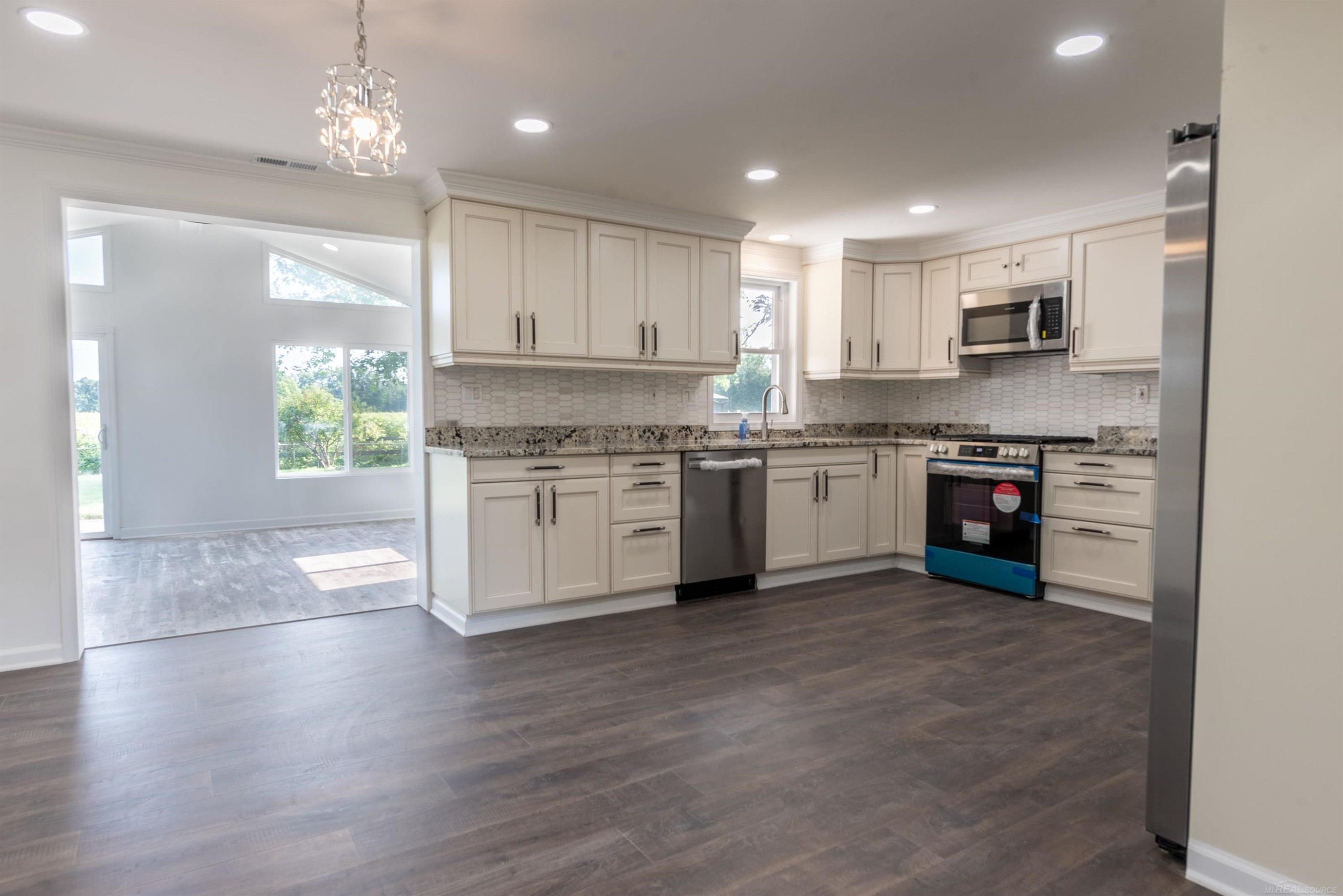 21630 Chester Road, MI — Photo 10