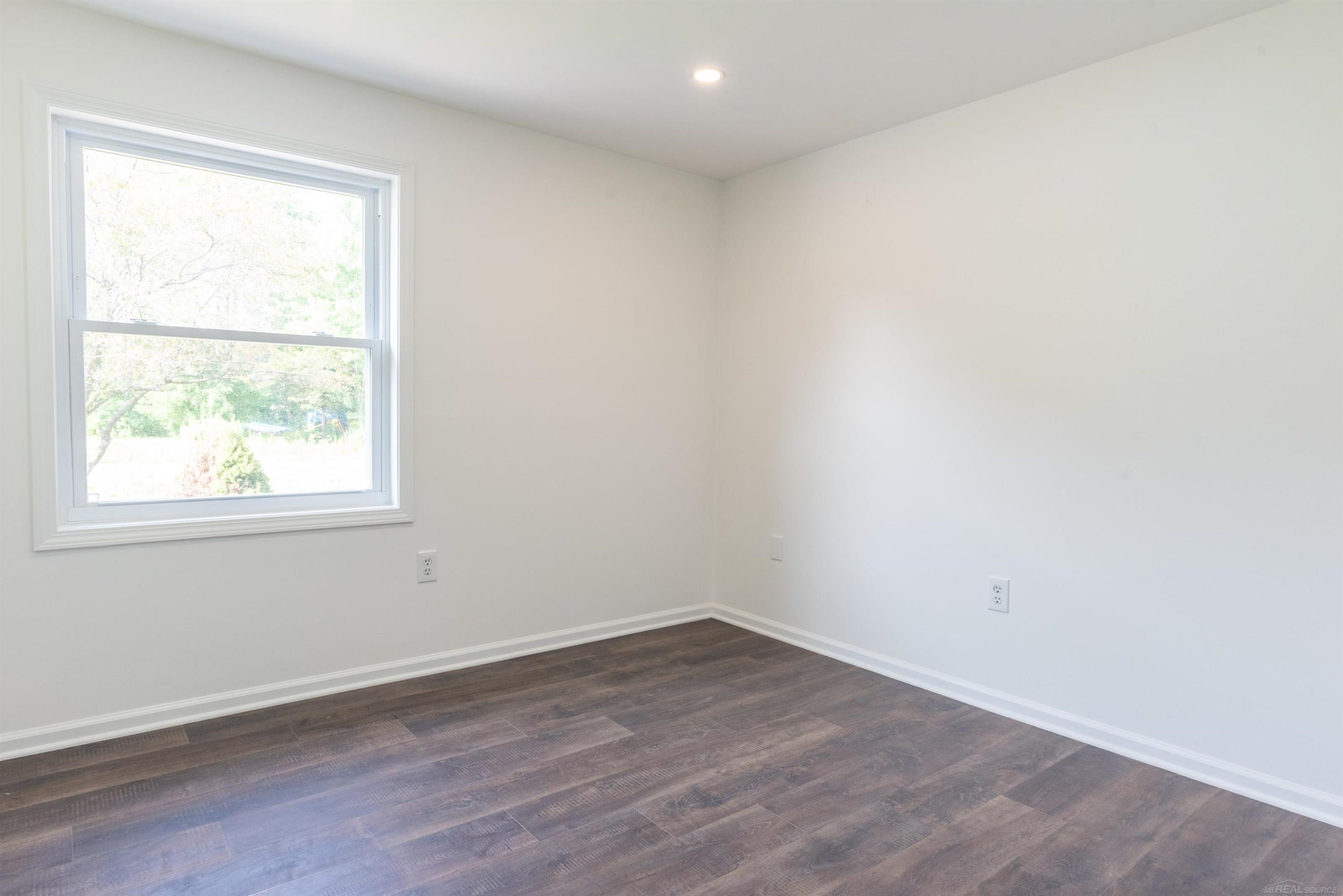21630 Chester Road, MI — Photo 16