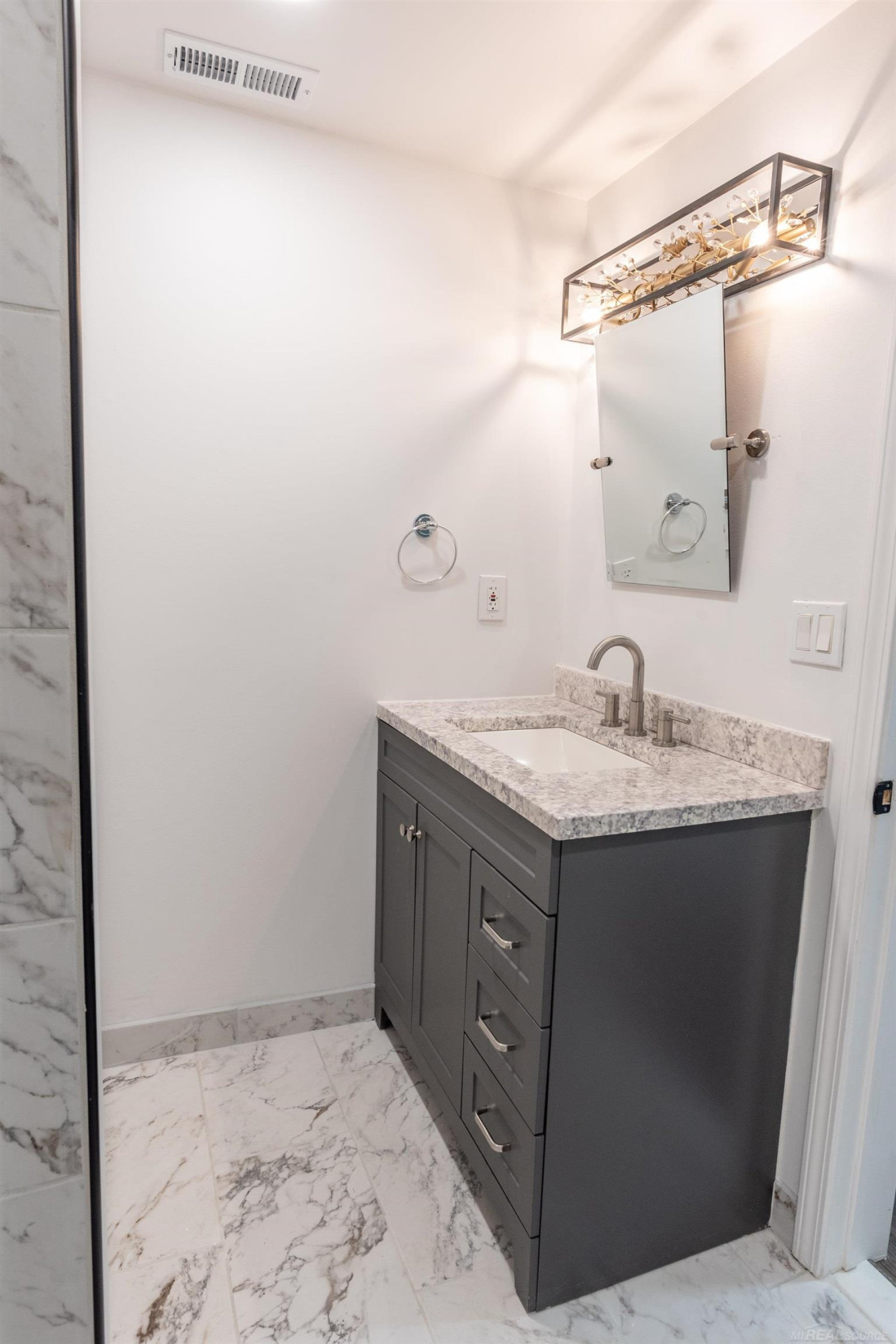 21630 Chester Road, MI — Photo 22