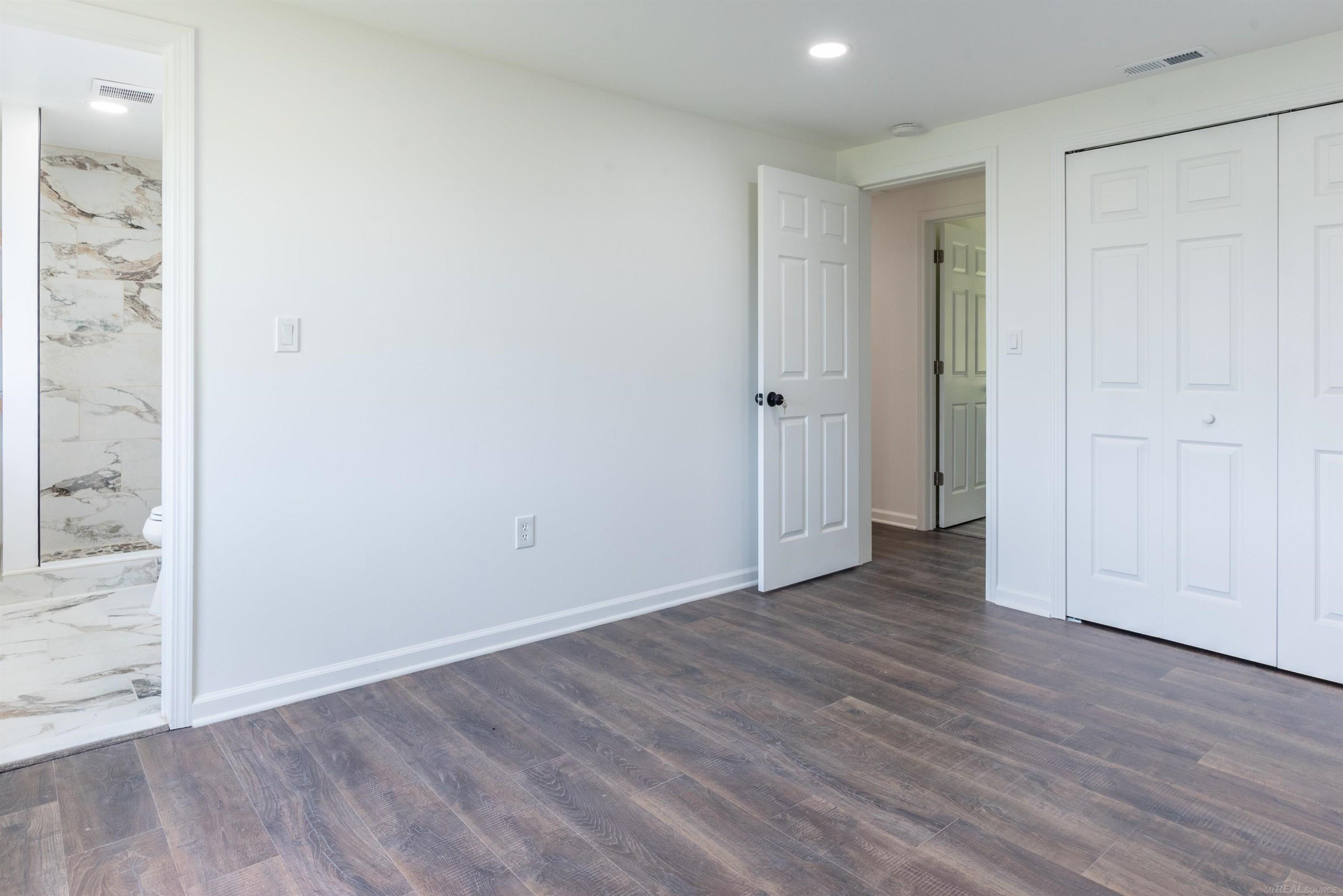 21630 Chester Road, MI — Photo 25