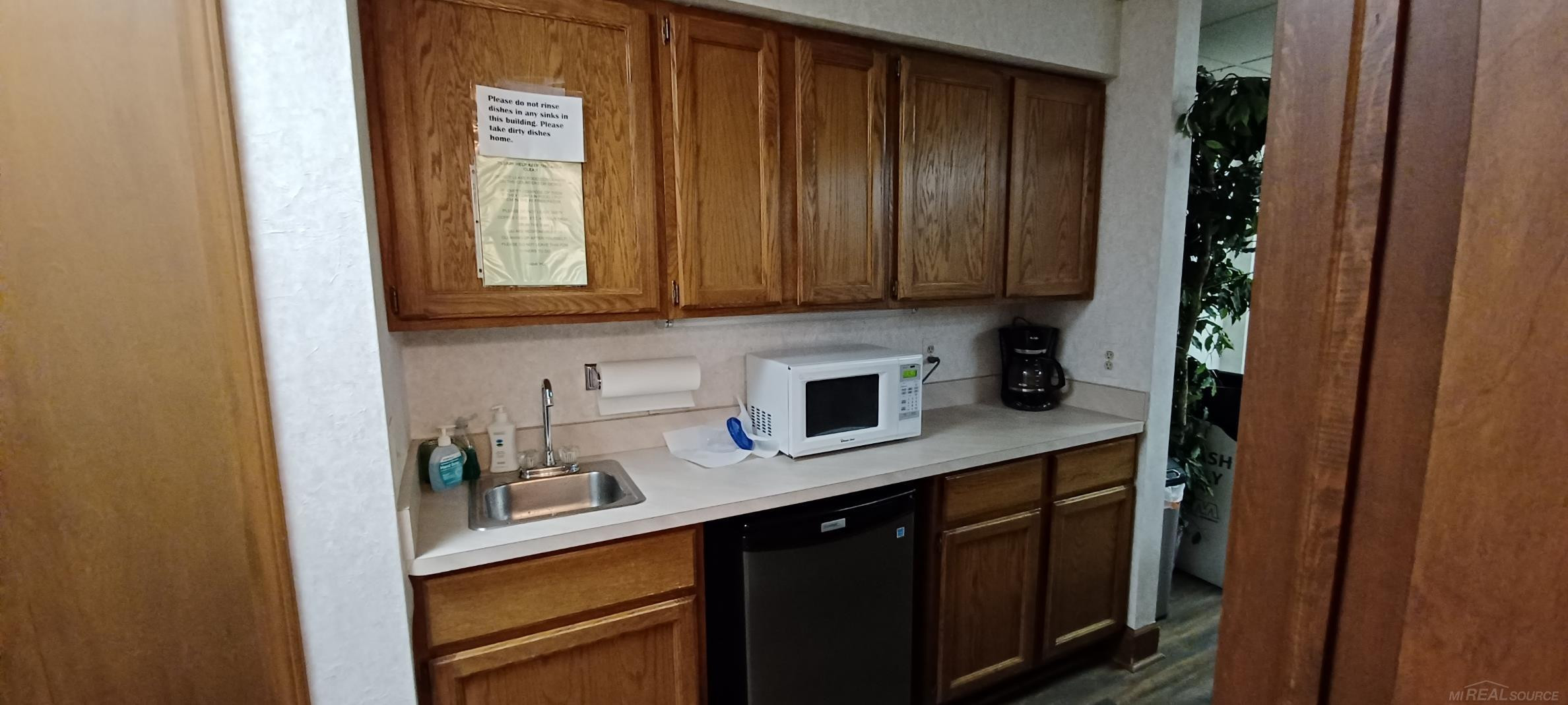 56 Macomb Place, Mount Clemens, MI 48043 — Photo 13