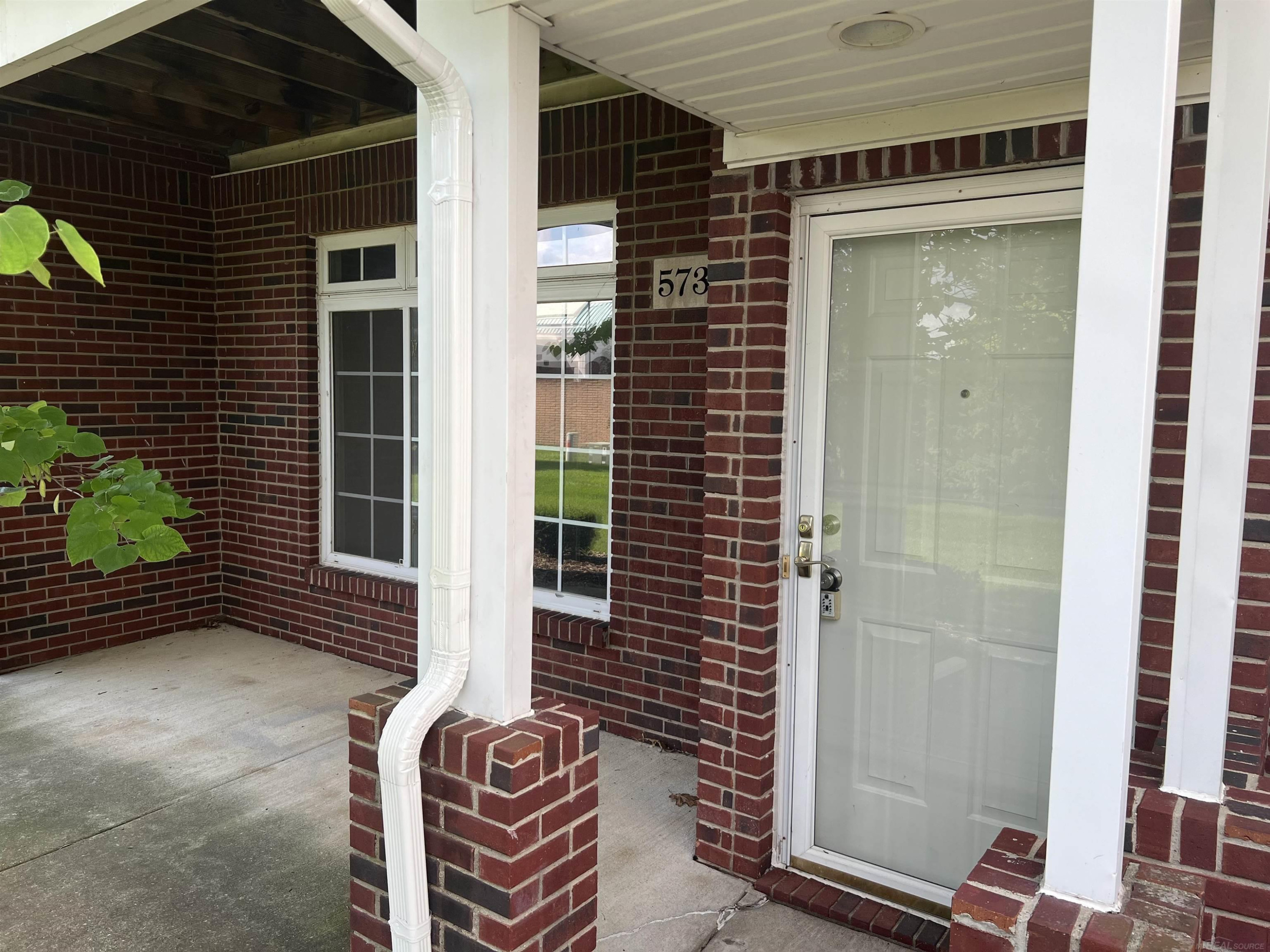 5733 twin oaks Drive, Sterling Heights, MI 48314 — front exterior