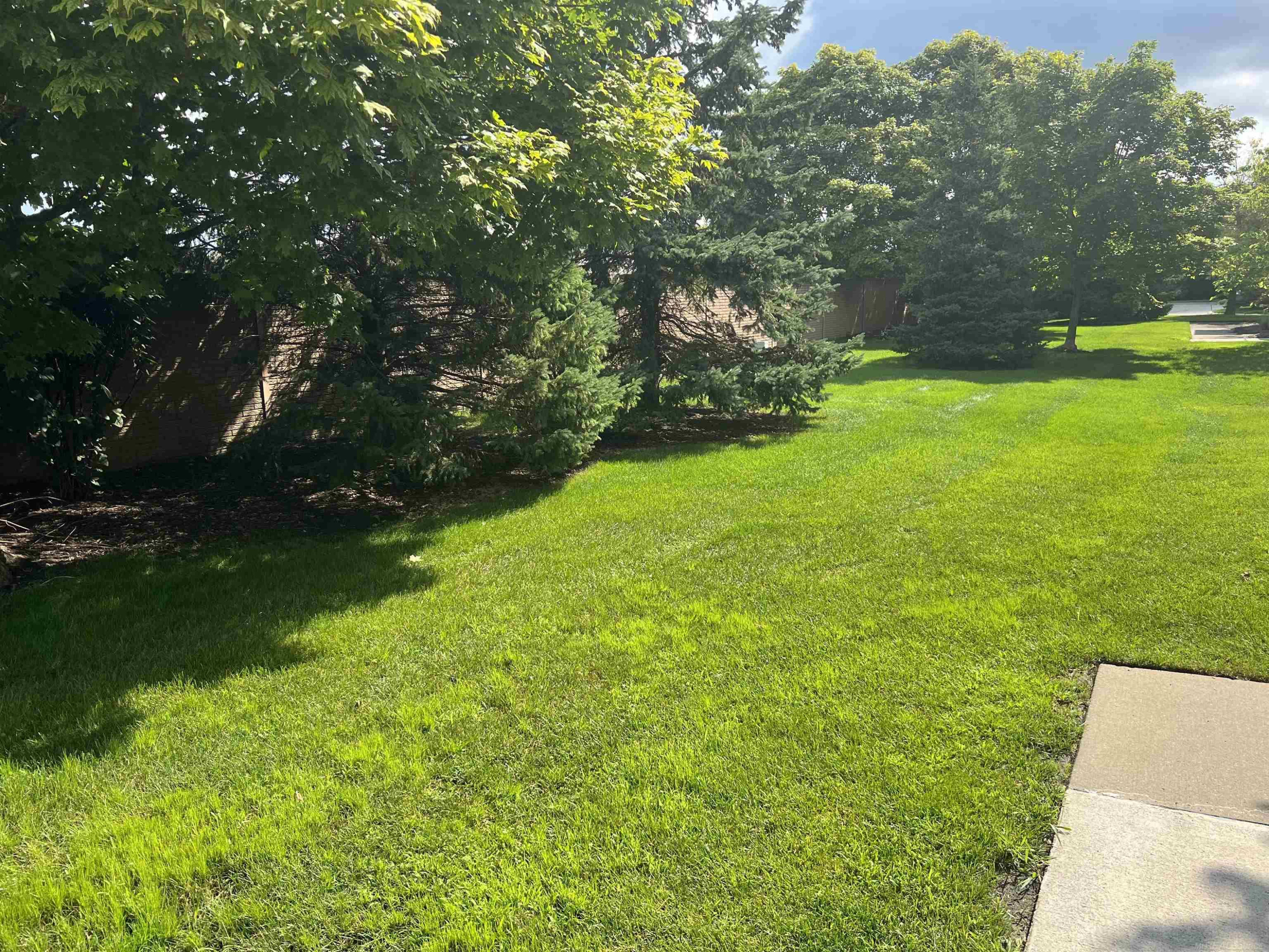 5733 twin oaks Drive, Sterling Heights, MI 48314 — Photo 5
