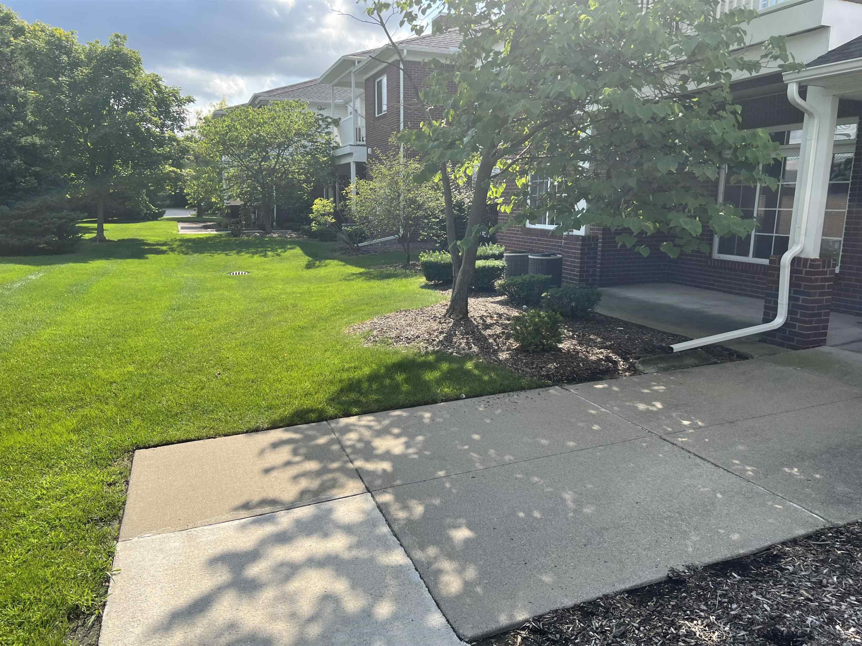 5733 twin oaks Drive, Sterling Heights, MI 48314 — Photo 6