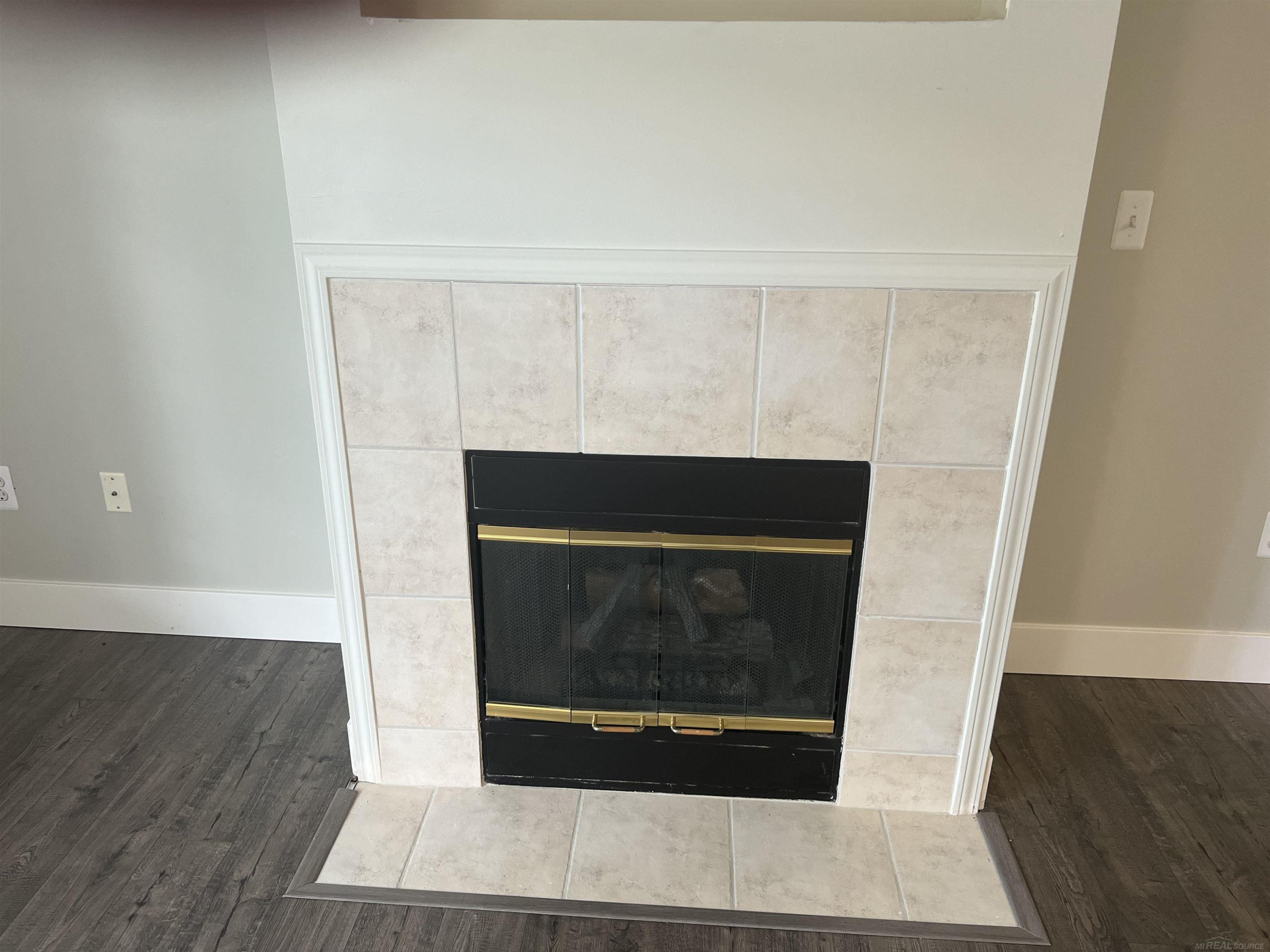 5733 twin oaks Drive, Sterling Heights, MI 48314 — Photo 8