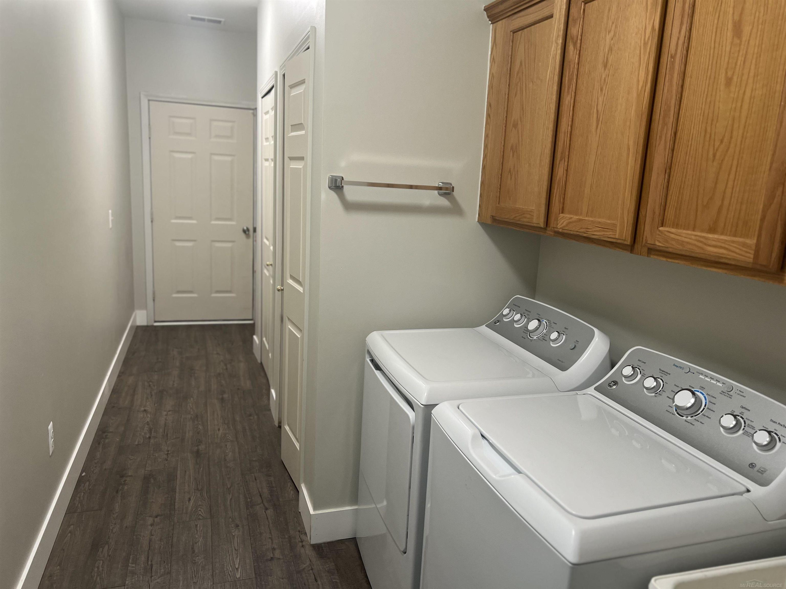 5733 twin oaks Drive, Sterling Heights, MI 48314 — Photo 12