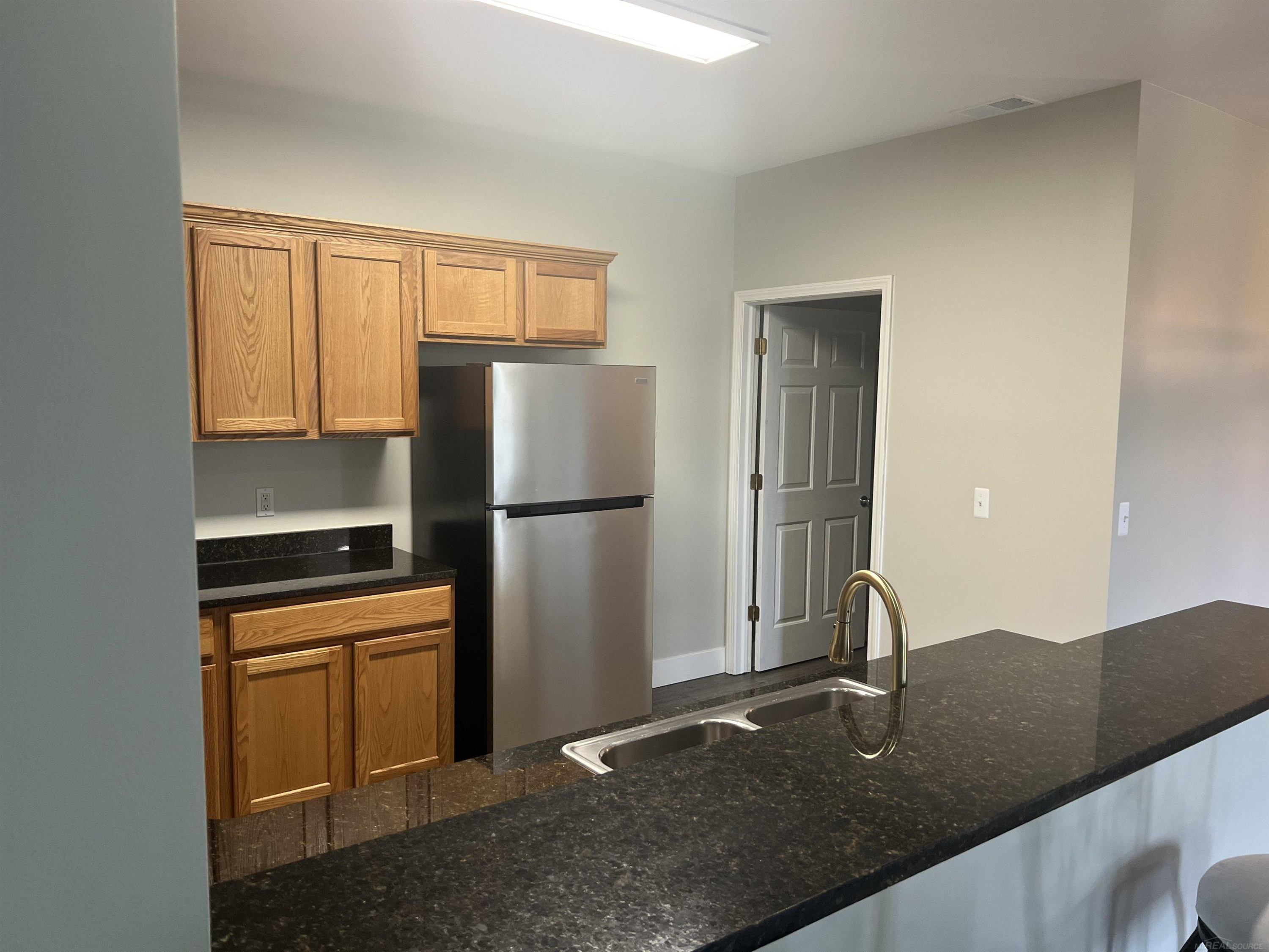 5733 twin oaks Drive, Sterling Heights, MI 48314 — Photo 20