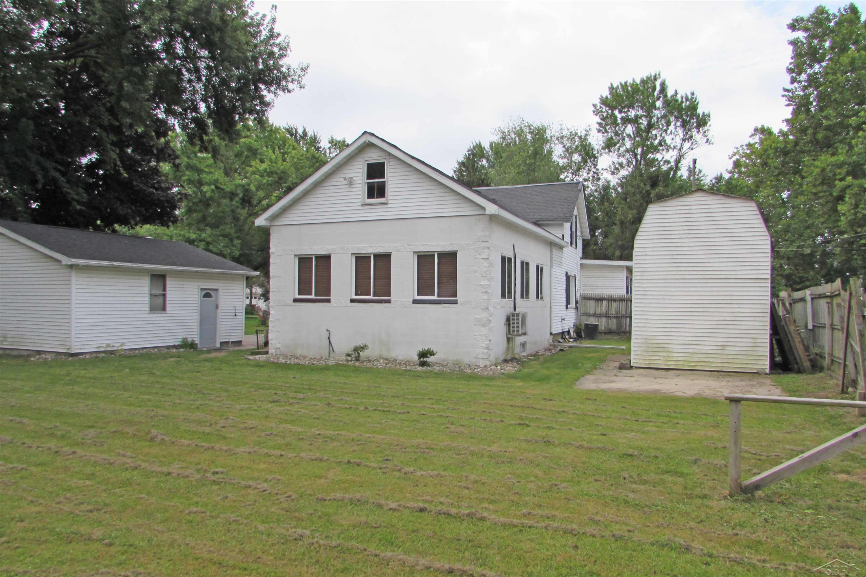 522 Lansing Street, Chesaning, MI 48616 — Photo 4