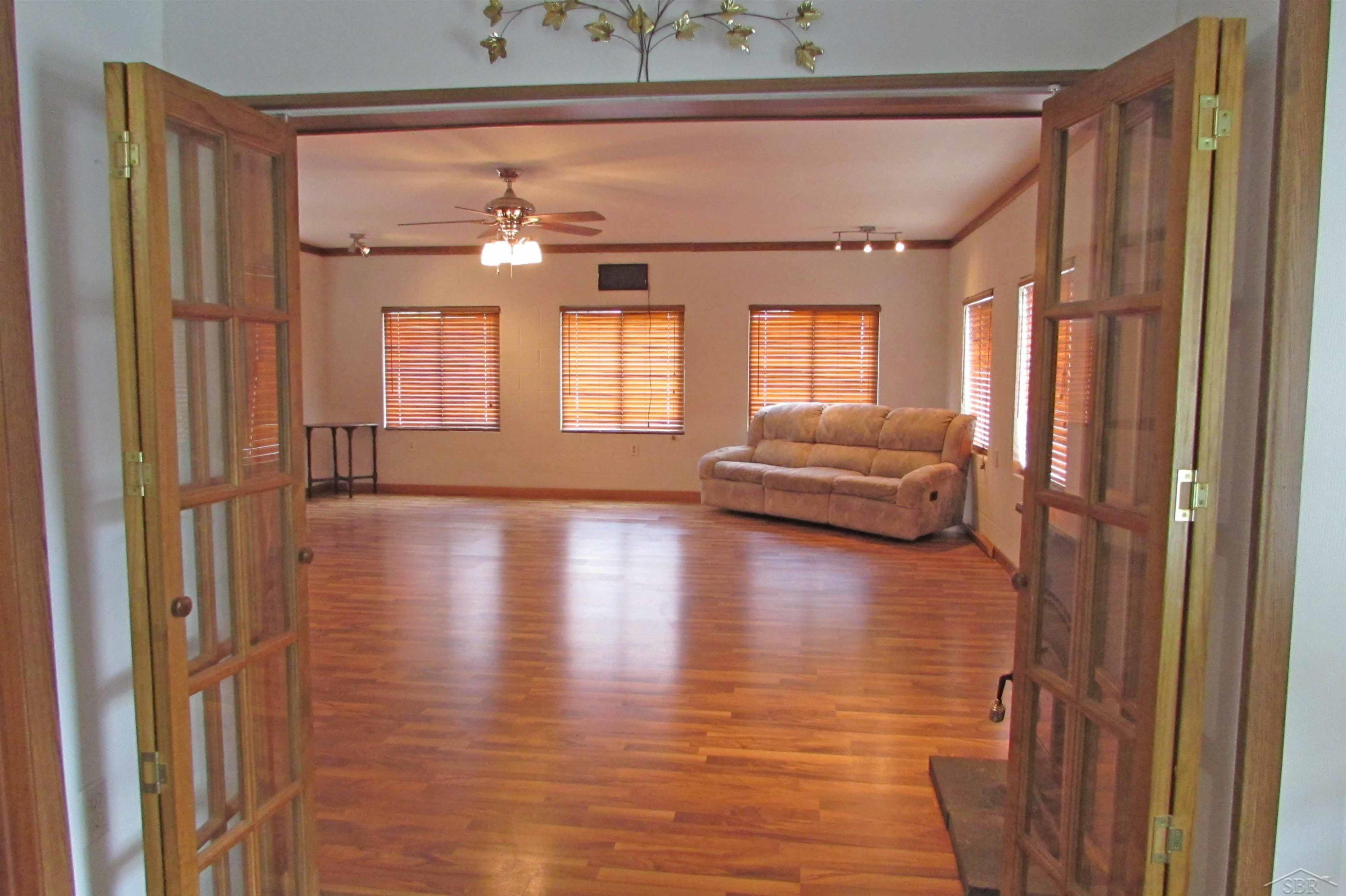 522 Lansing Street, Chesaning, MI 48616 — Photo 20
