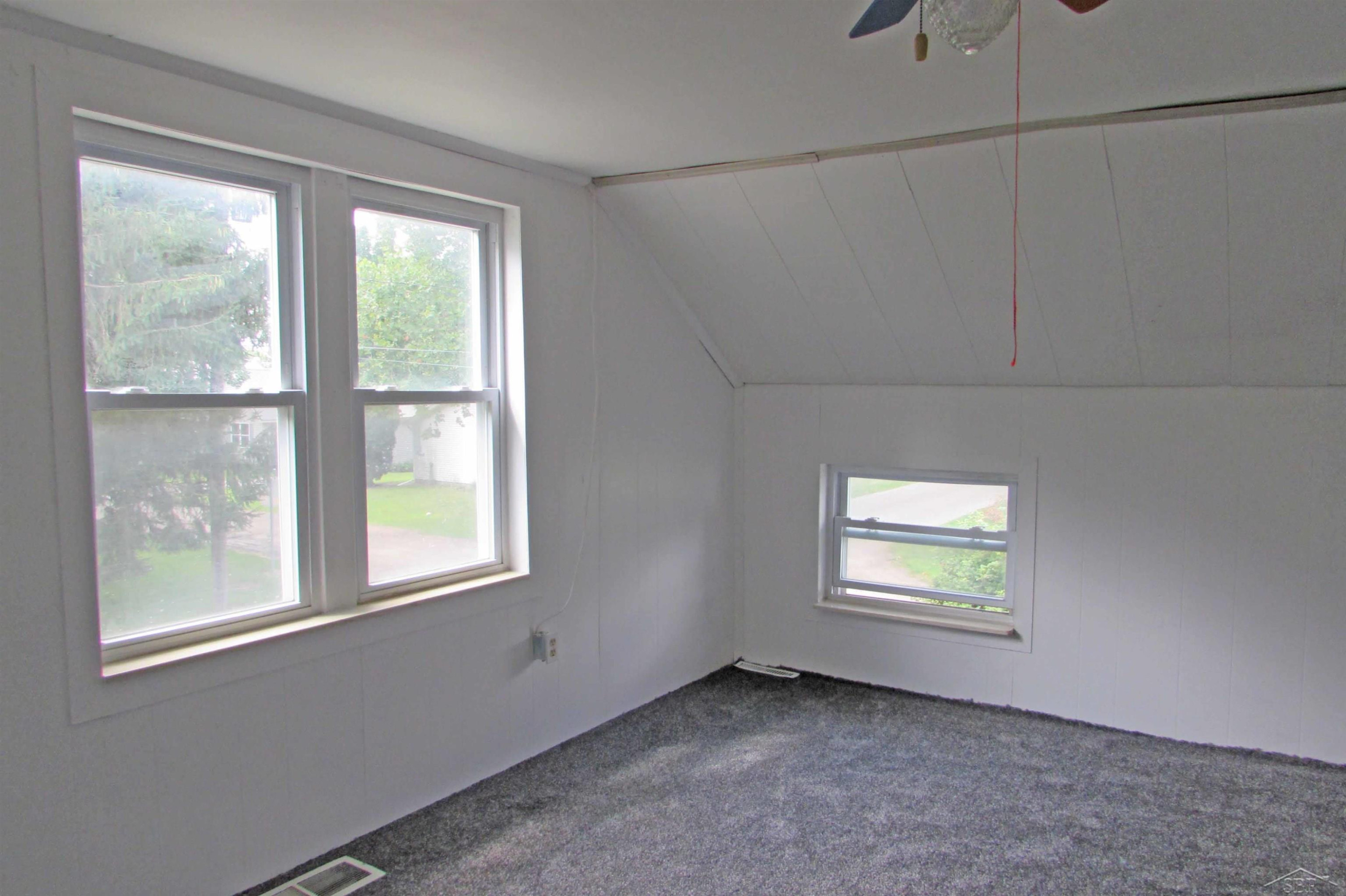 522 Lansing Street, Chesaning, MI 48616 — Photo 37