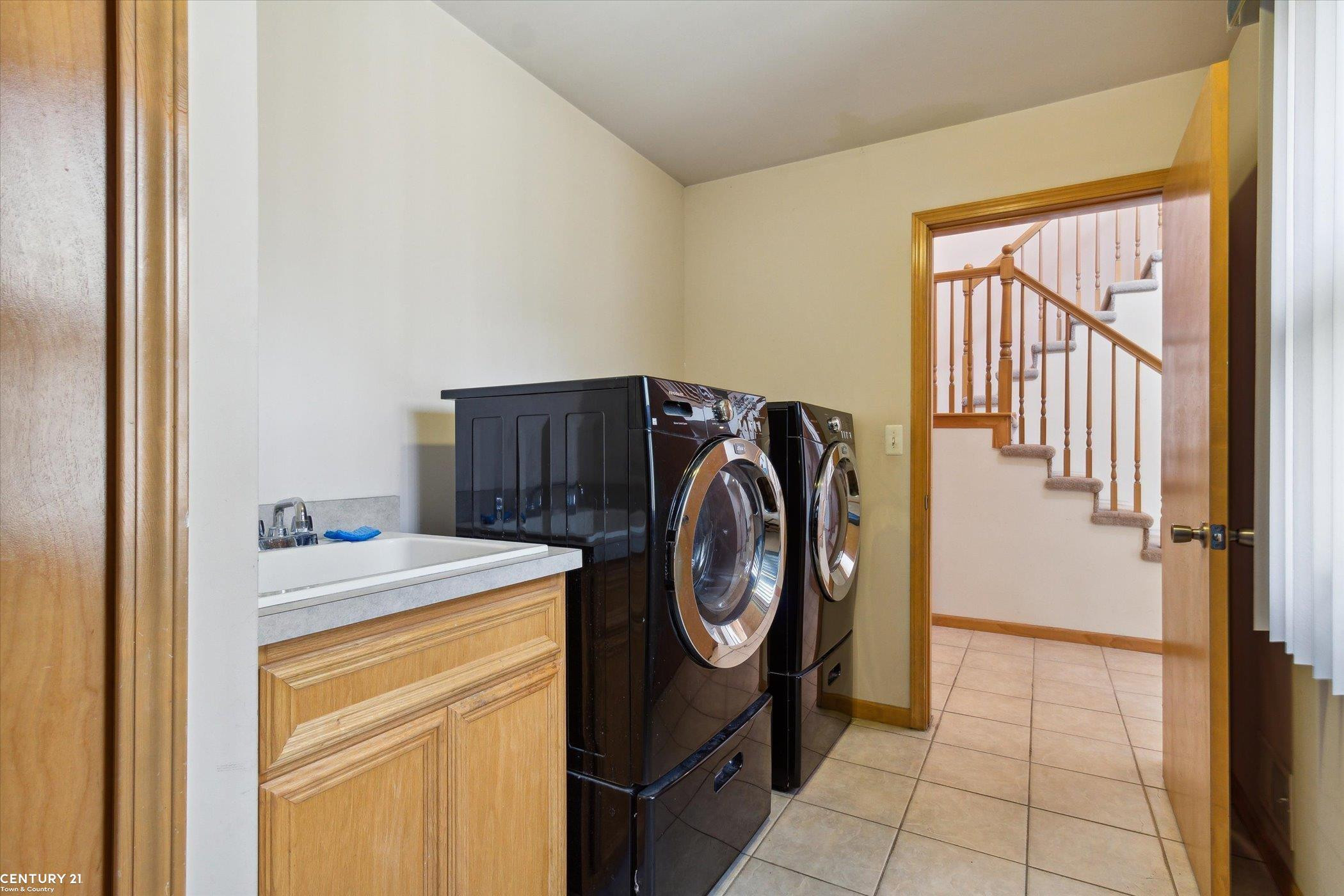 14939 Stoney Brook Drive, Utica, MI 48315 — Photo 27