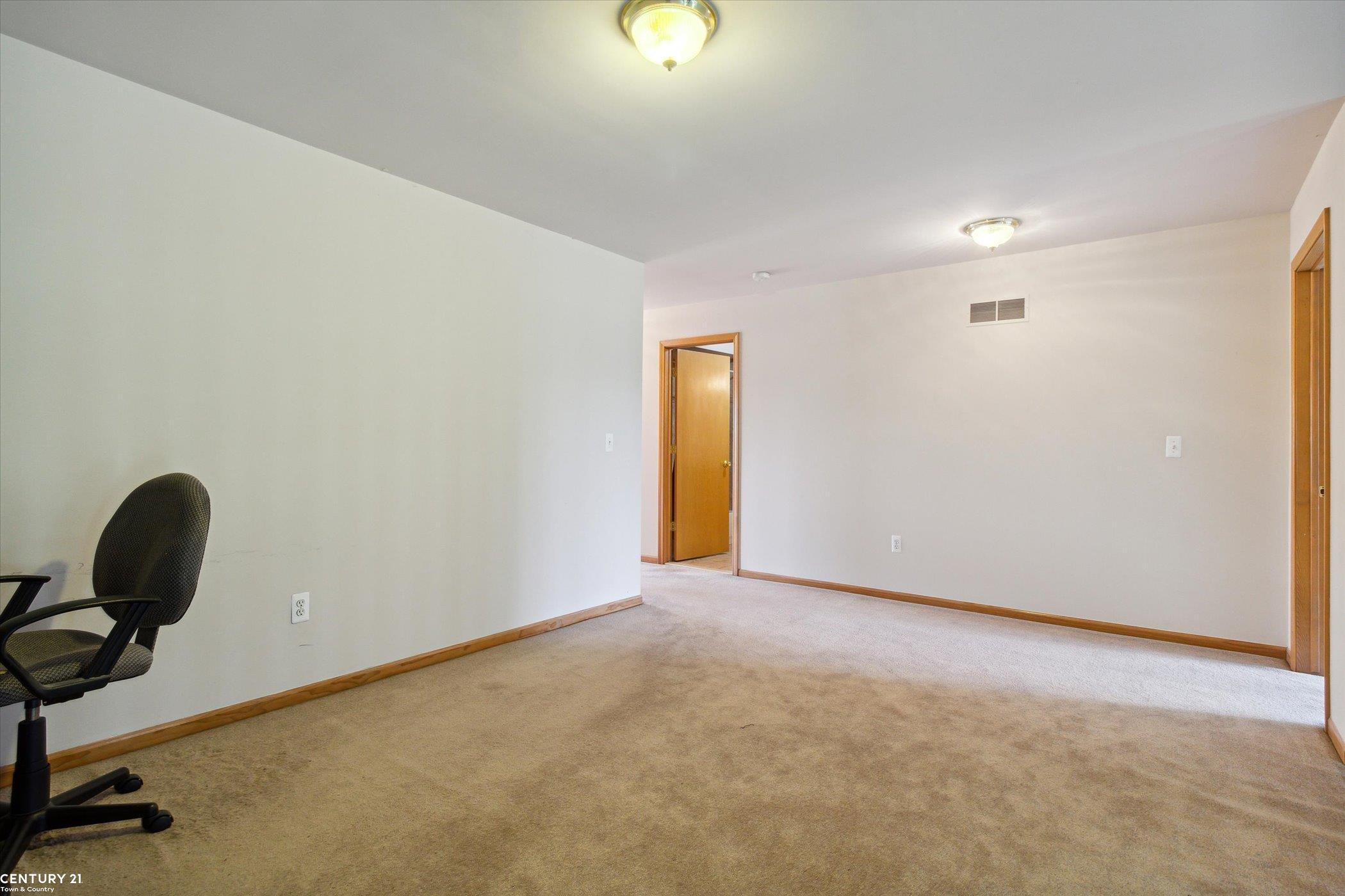 14939 Stoney Brook Drive, Utica, MI 48315 — Photo 41