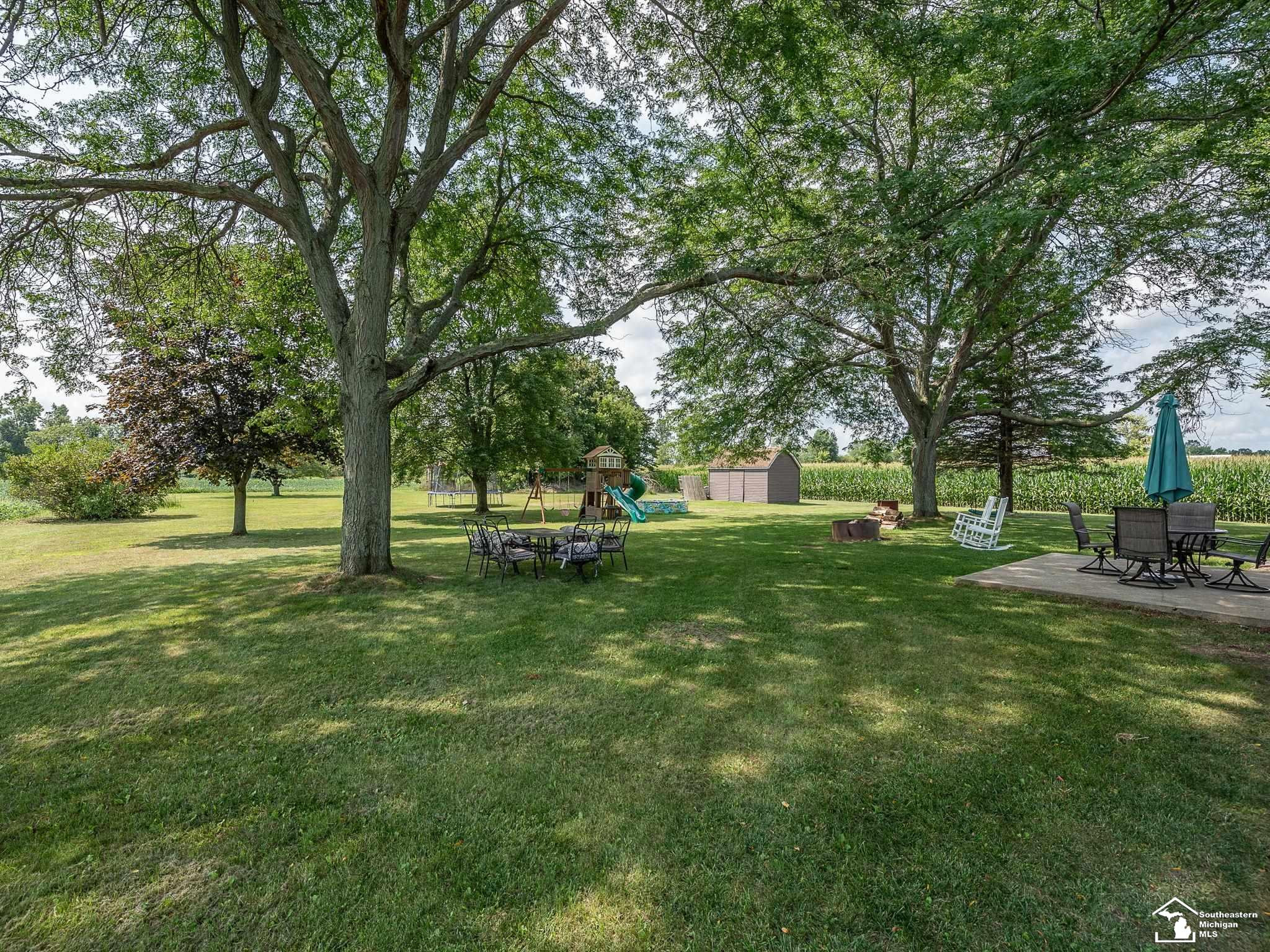 4949 Colf, Carleton, MI 48117 — Photo 33