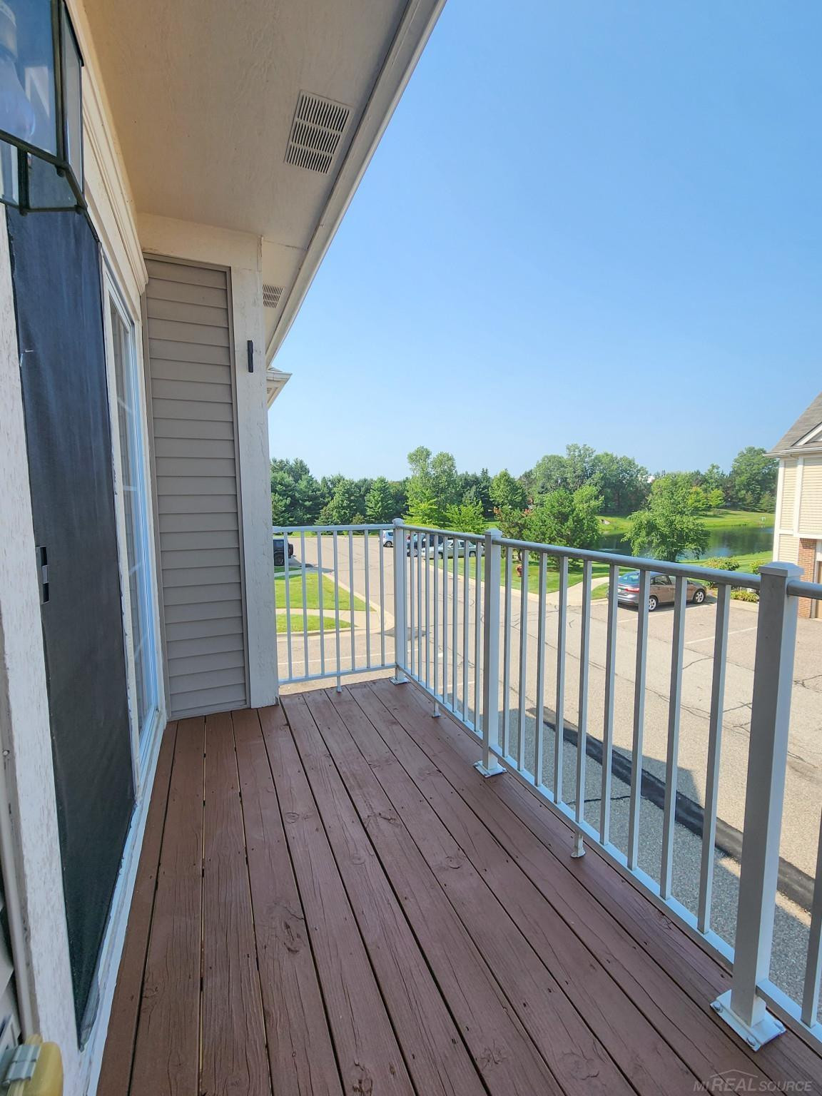 8201 Addington Drive, Walled Lake, MI 48390 — Photo 5
