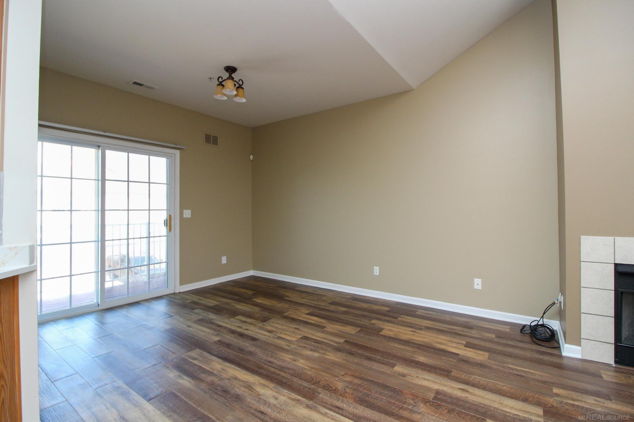 8201 Addington Drive, Walled Lake, MI 48390 — Photo 6