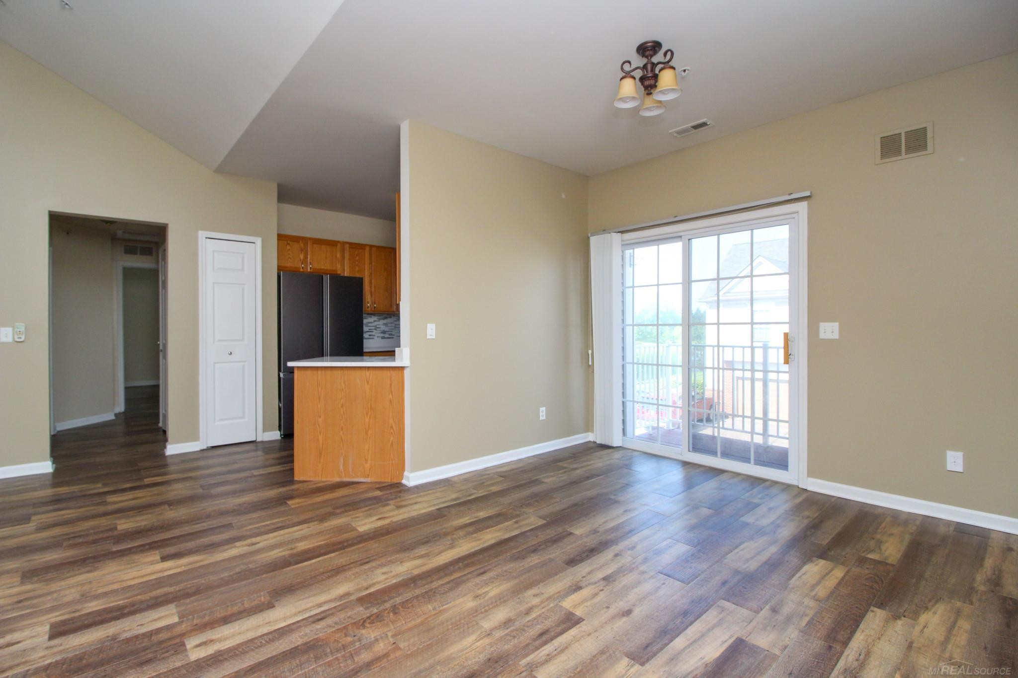 8201 Addington Drive, Walled Lake, MI 48390 — Photo 7